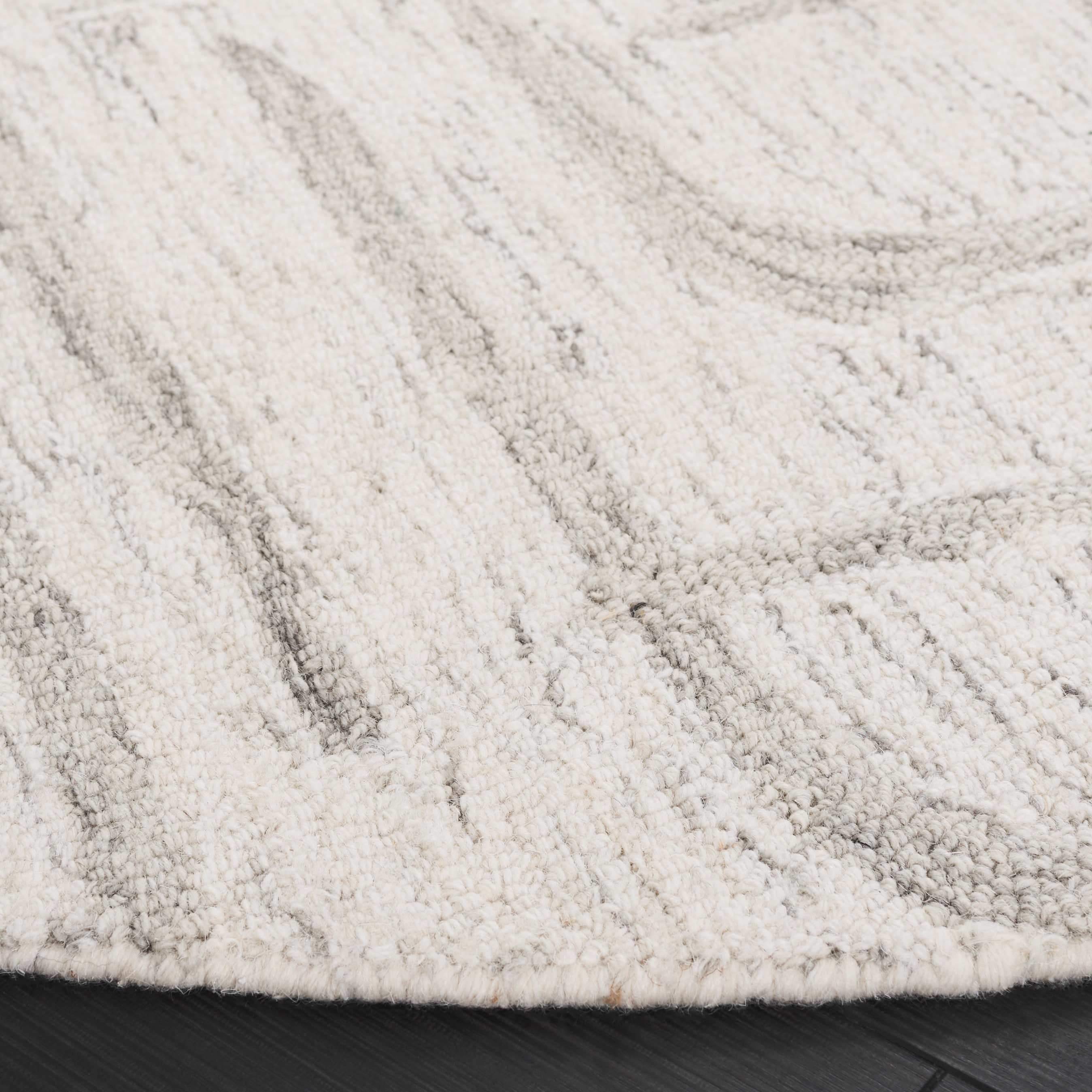 Safavieh EBN903B-6R rugs - View #3