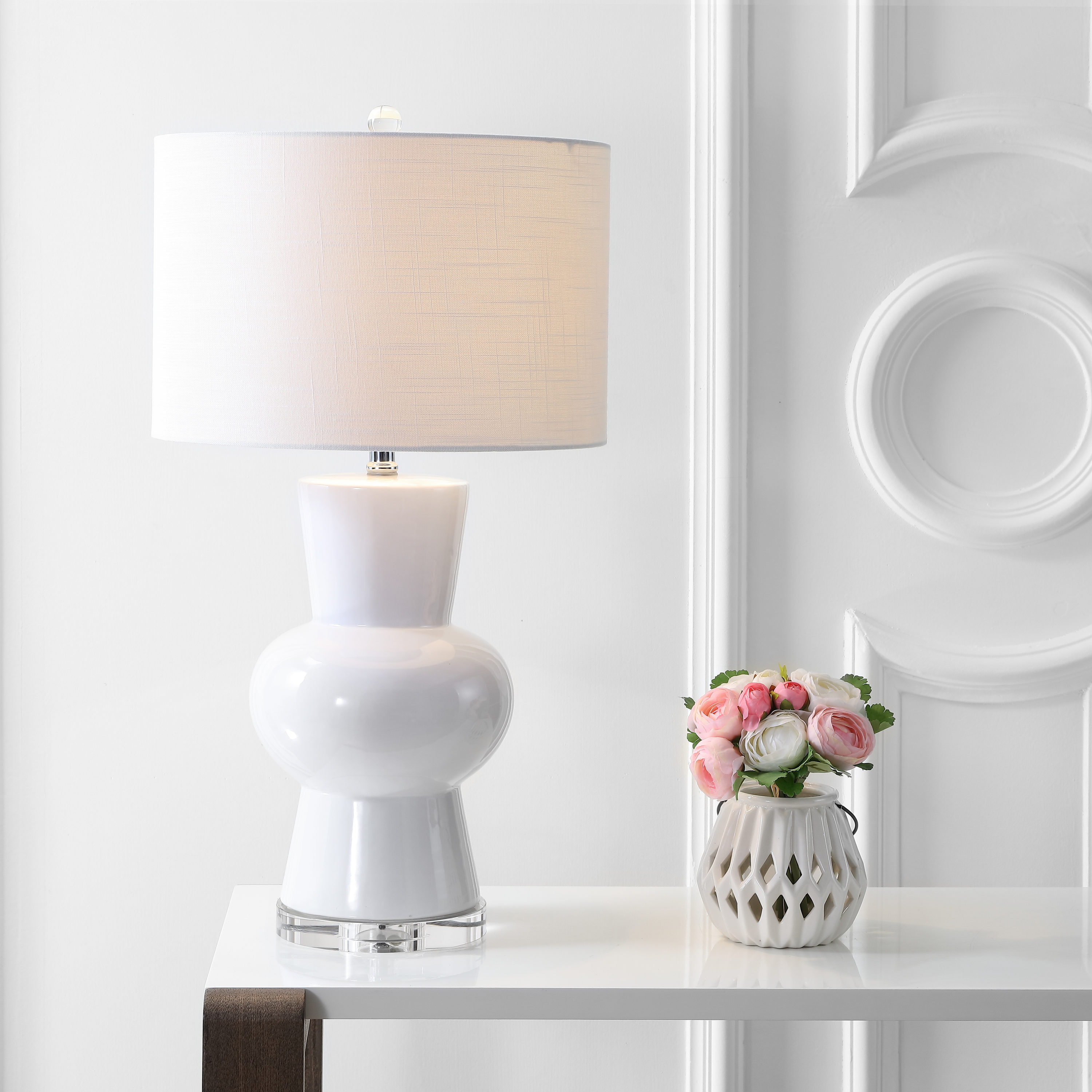 JONATHAN  Y JYL4027A Julia Ceramic Transitional Contemporary 28.5-in White LED Incandescent Rotary socket Table Lamp with Linen Shade