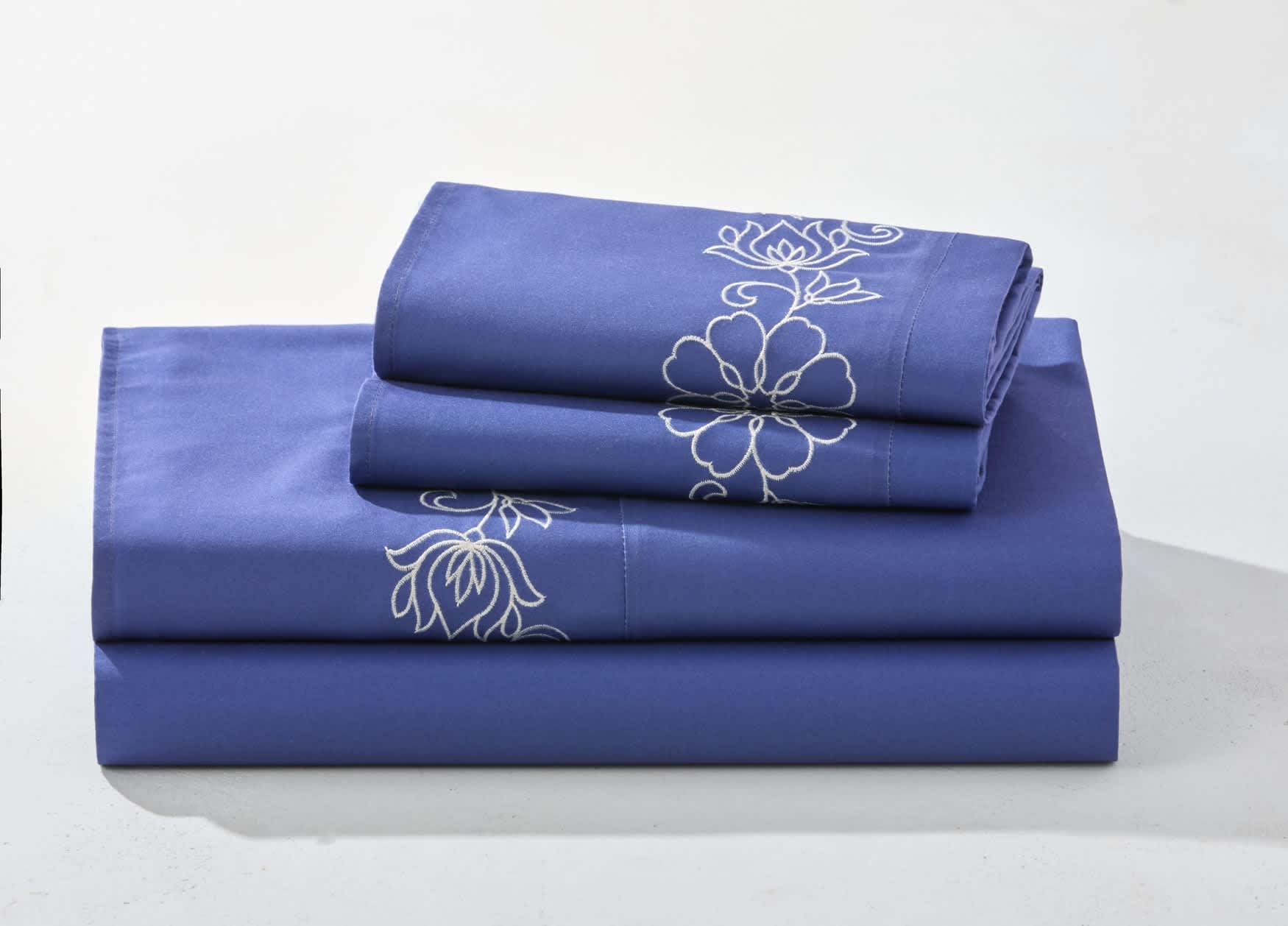 BrylaneHome 195844889451 Anna Embroidered Sheet Set