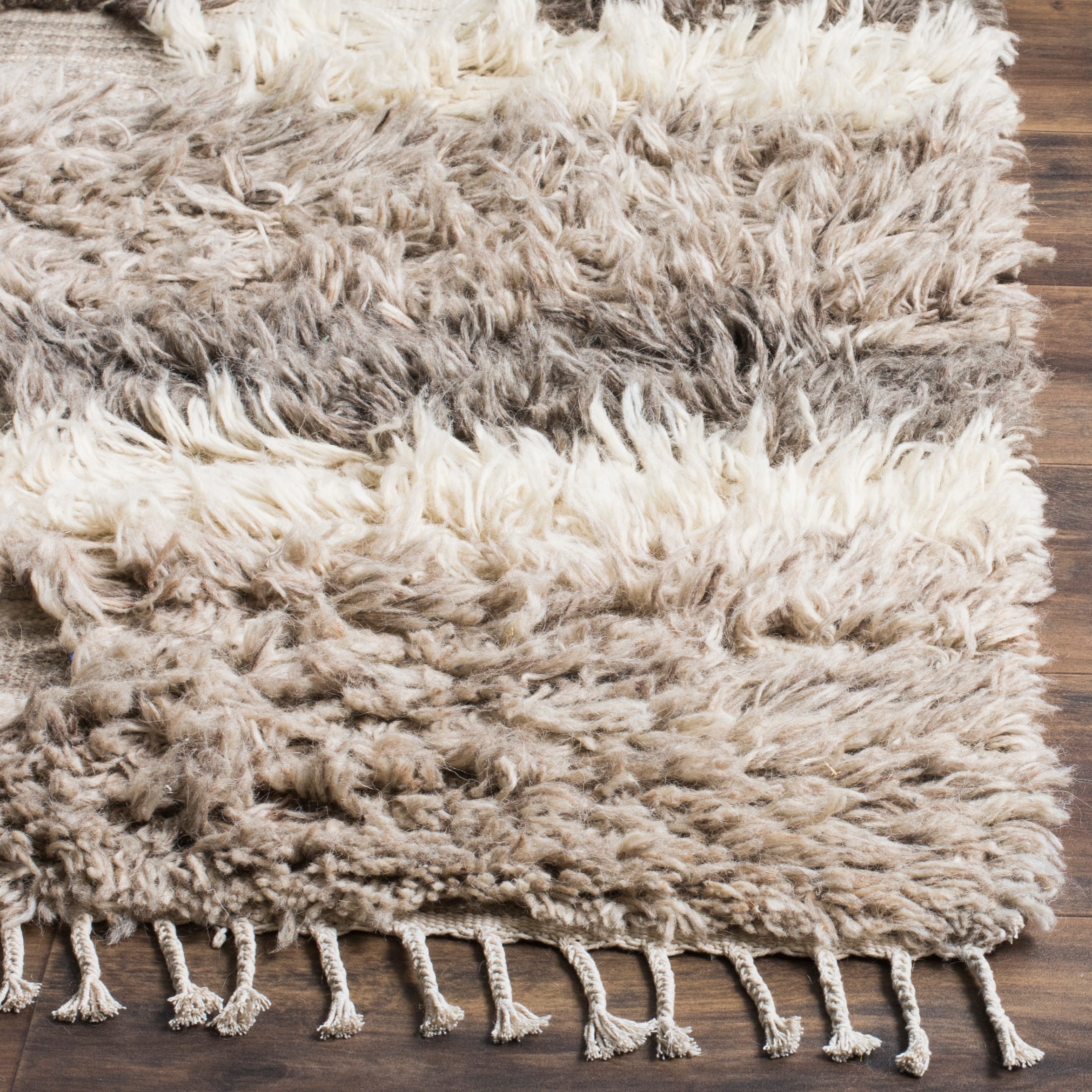 Ivory Elegance 27'' Hand-Knotted Wool Runner Rug