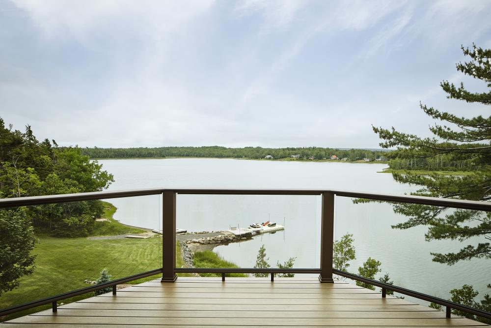 TimberTech AZTGLASS6B railings - View #2