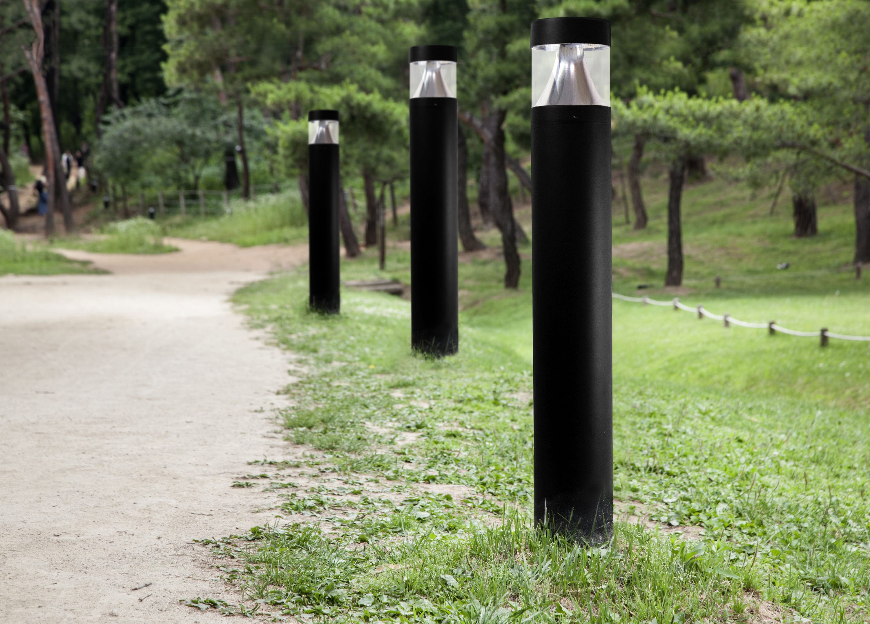 Black Aluminum LED Pathway Bollard Light with Clear Lens