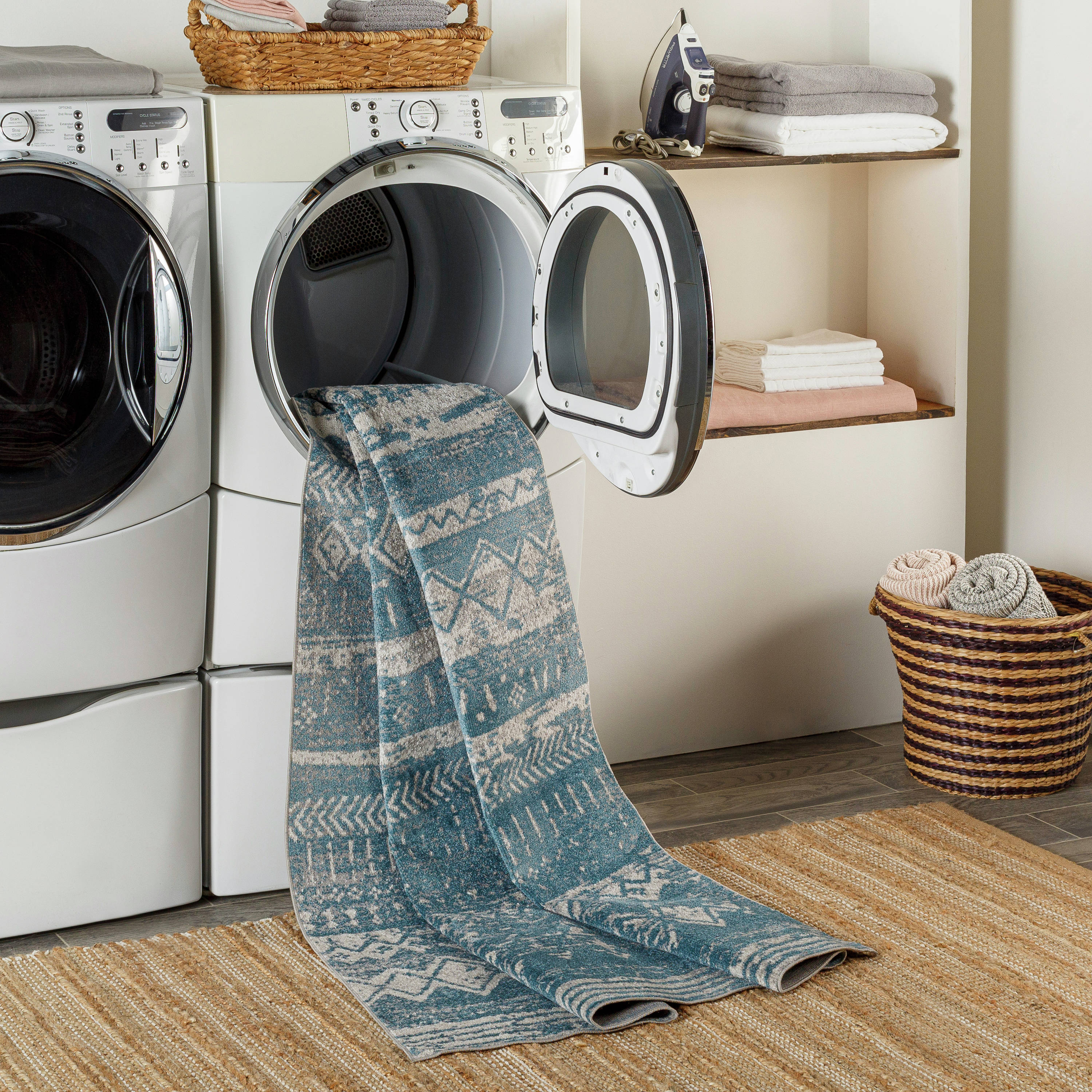 Livabliss LVR2332-2773 Lavadora 3 x 8 (ft) Polyester Aqua Rectangular Indoor Tribal Global Machine washable Runner rug