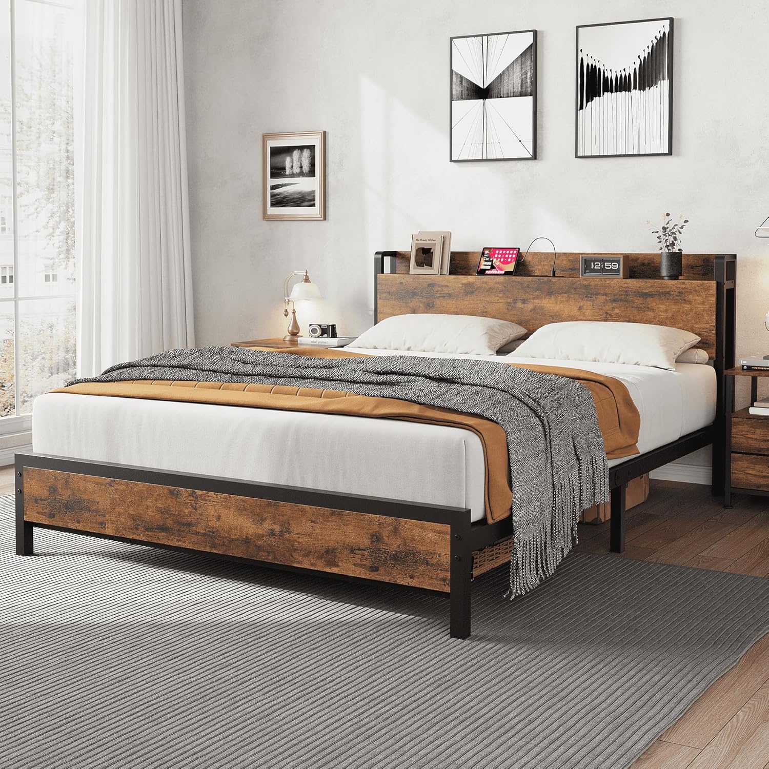 GAOMON Queen Size Bed Frame Charging Station with 2 USB Ports 2 AC ...