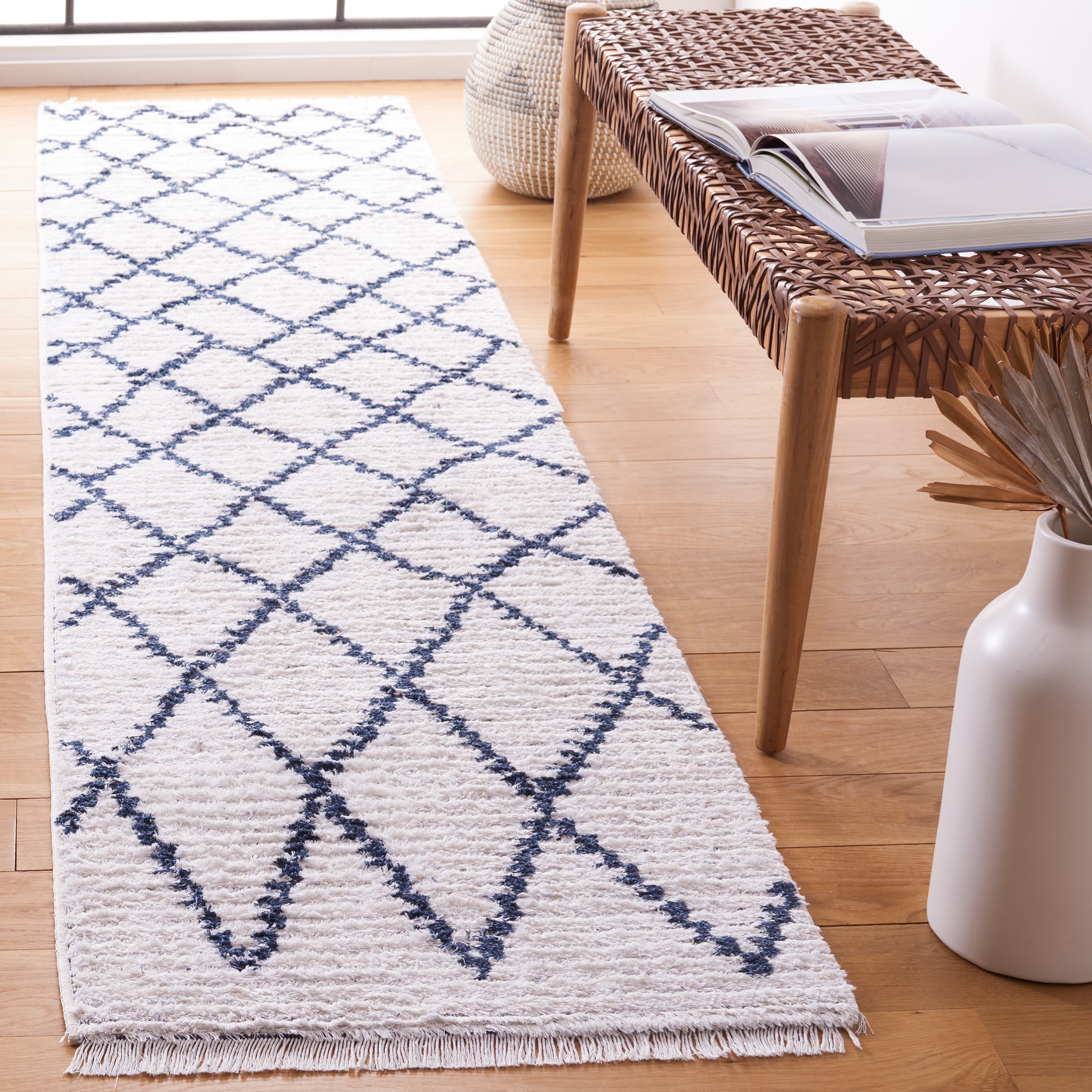 Augustine Agt850N Ivory Navy 2ft x 9ft Runner Rug