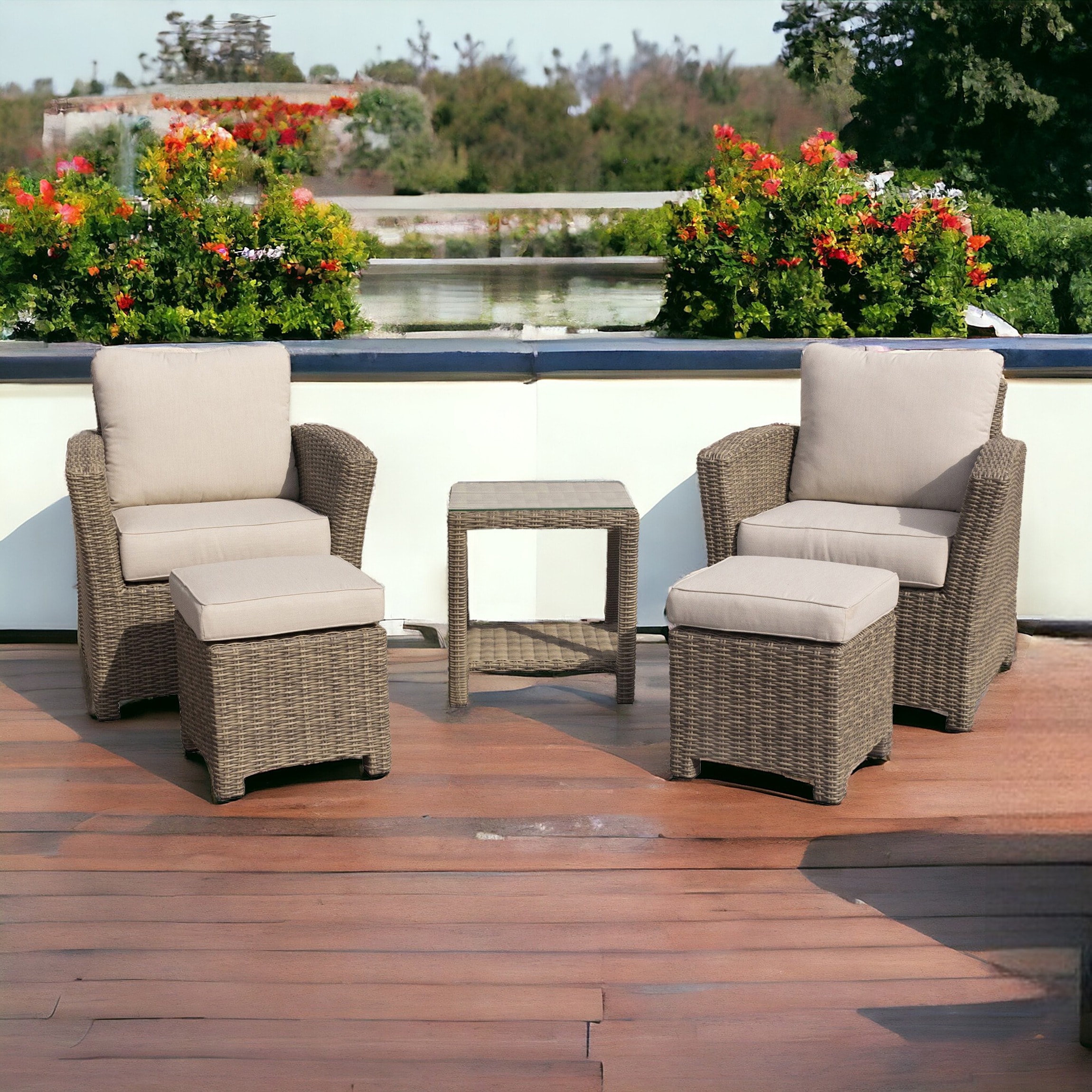 Courtyard Casual 5833 Capri 5 -Piece Wicker Patio Conversation Set with Cream Cushions