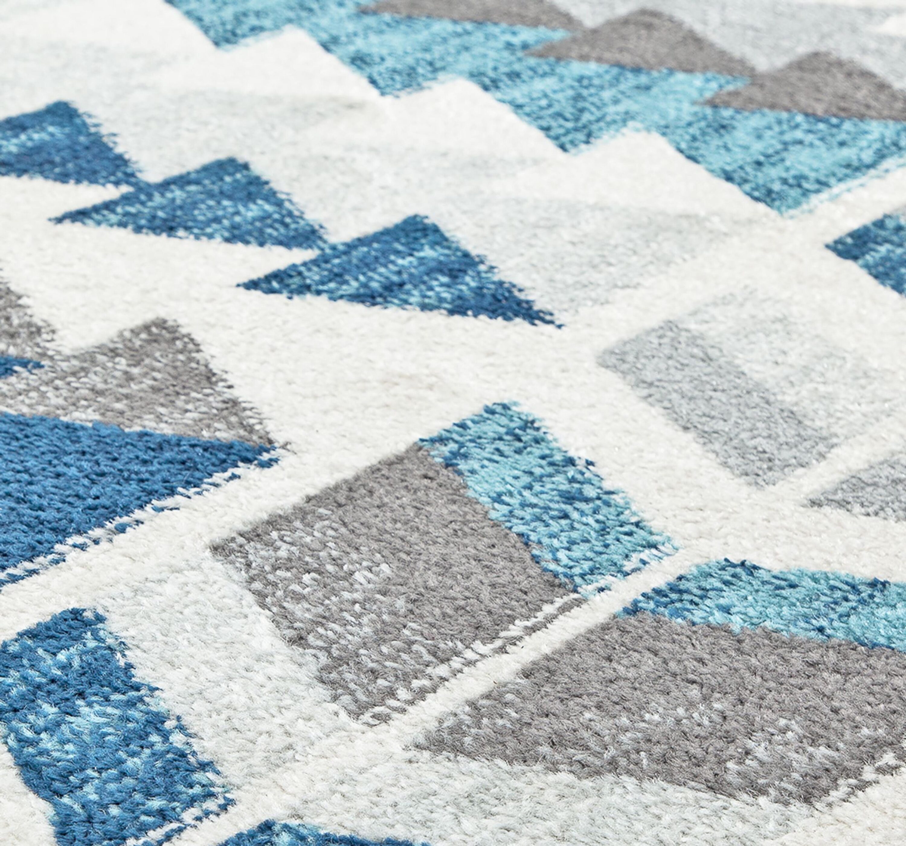 Mixed Berry Geometric Synthetic Rectangular Area Rug, 5' x 7'