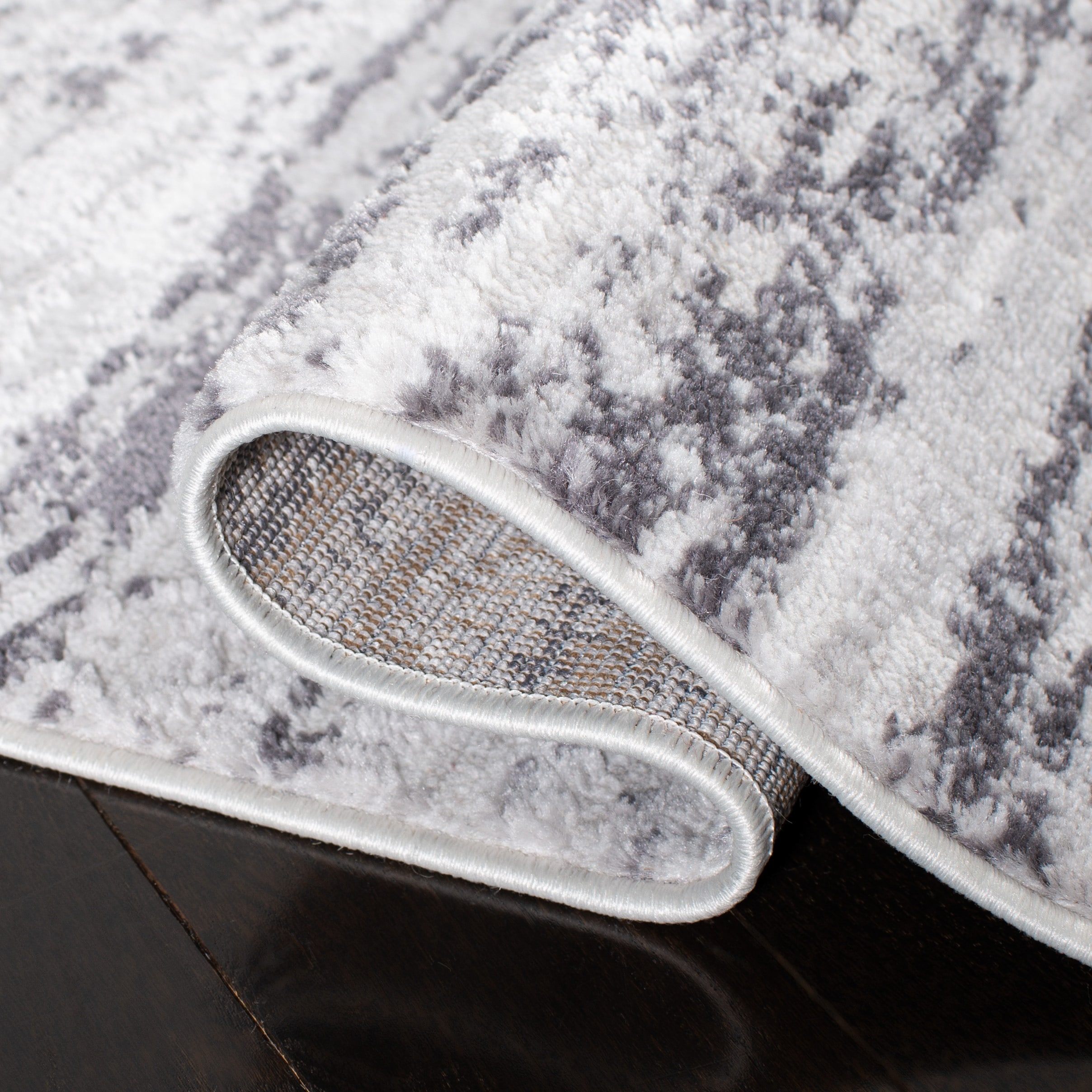 Amelia Light Grey and Charcoal Square Synthetic Area Rug