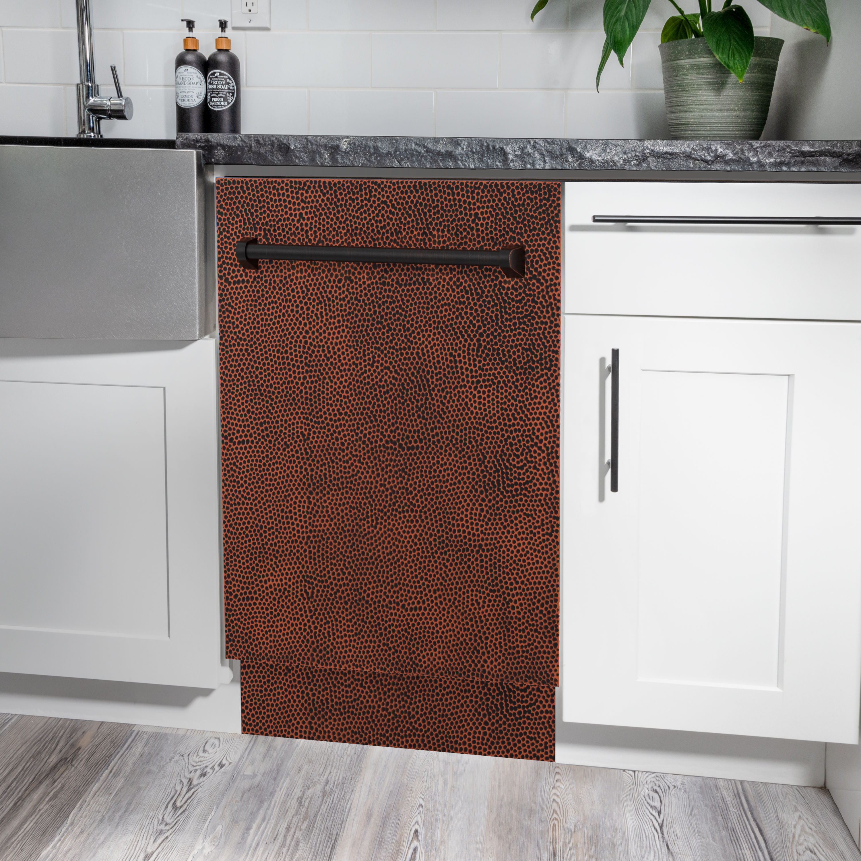 ZLINE KITCHEN & BATH DWV-HH-18 Builtin-Dish - View #14