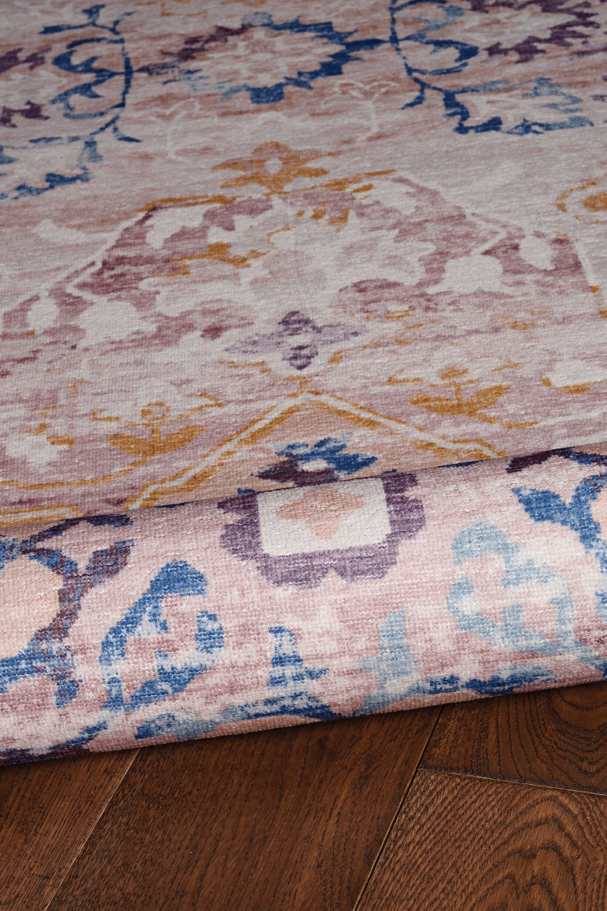 Linon RUGWR0535 rugs - View #3