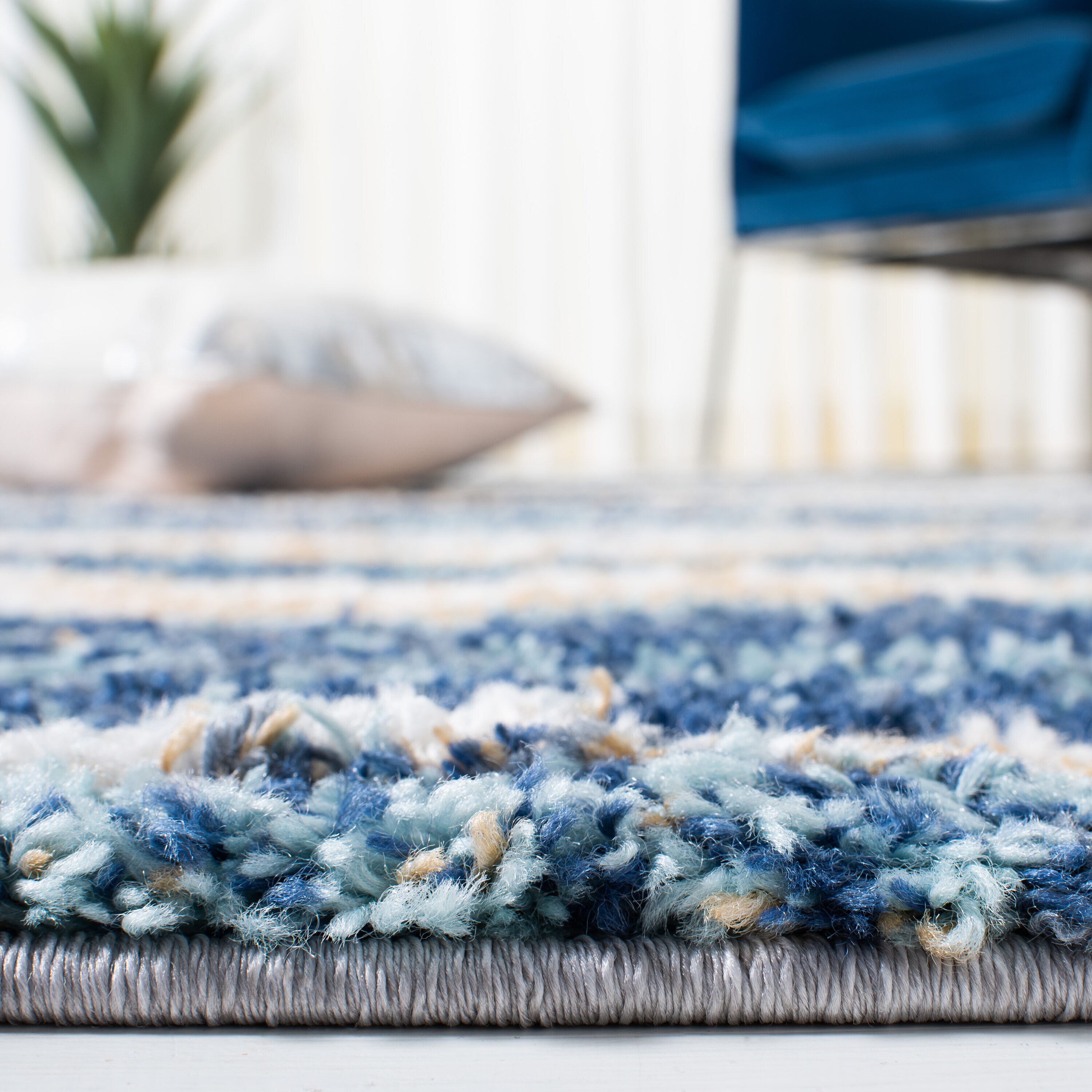 Safavieh CAL108M-7SQ rugs - View #4