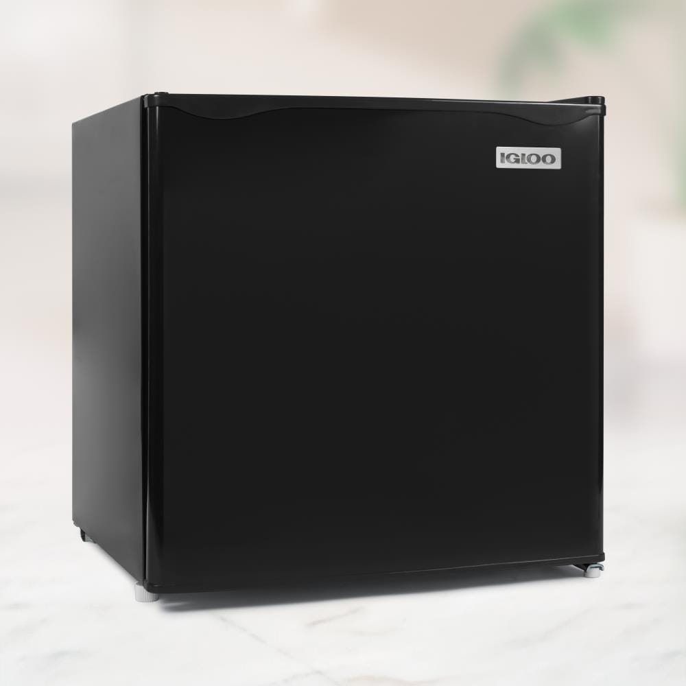 Igloo 3.2-cu ft Standard-depth Freestanding Mini Fridge Freezer