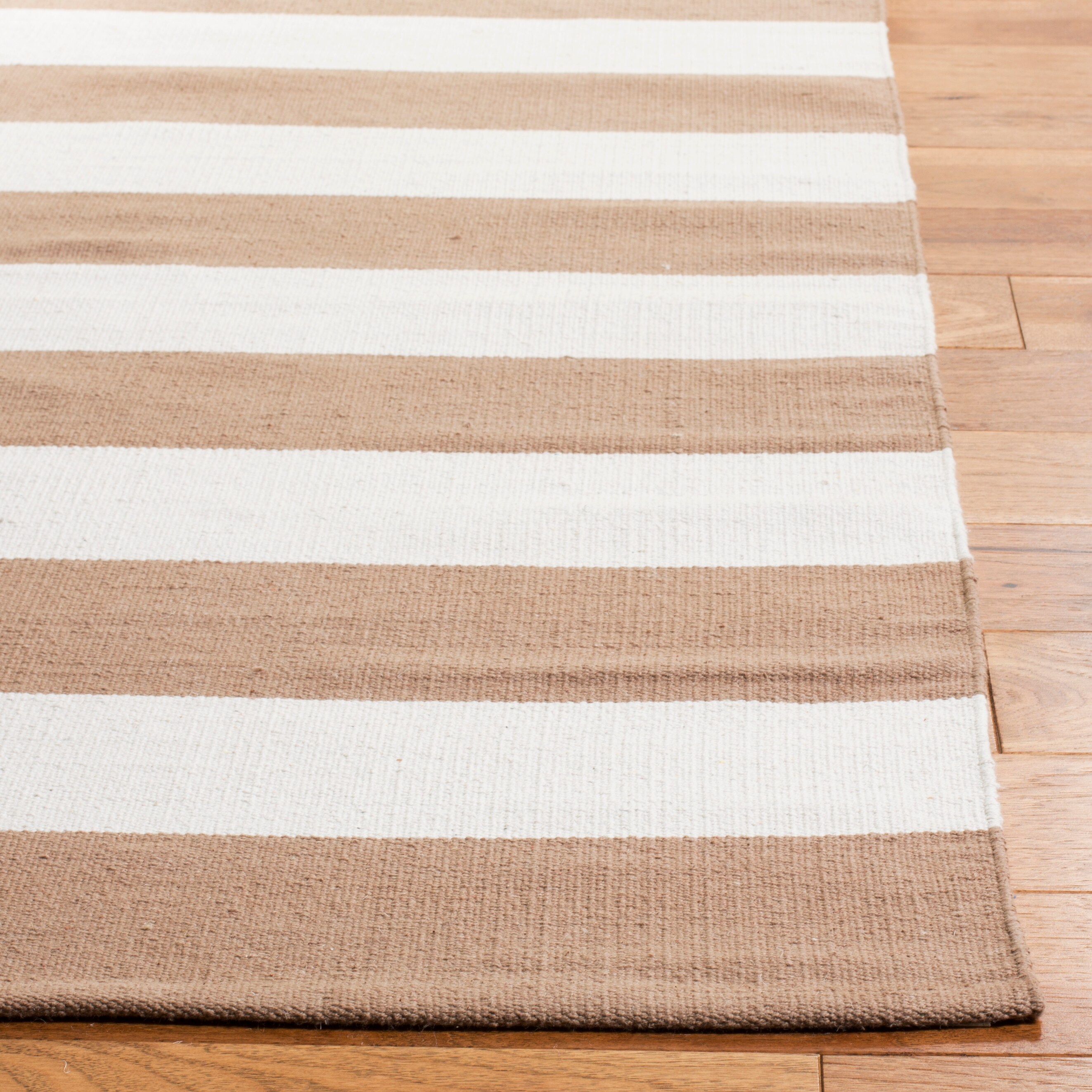 Safavieh MTK712M-24 rugs - View #3