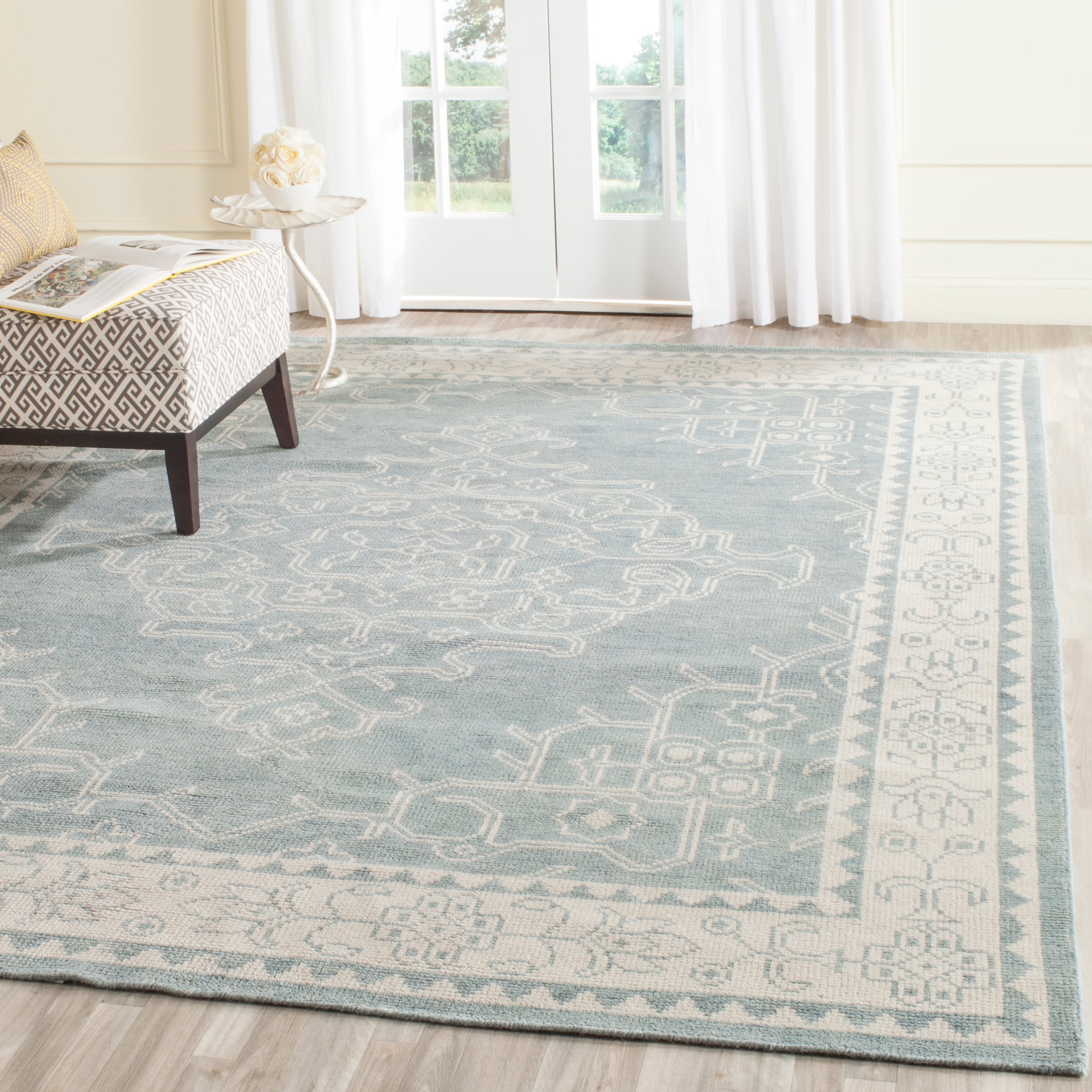 Bohemian Blue Floral Hand-Knotted Wool Area Rug - 2' x 3'