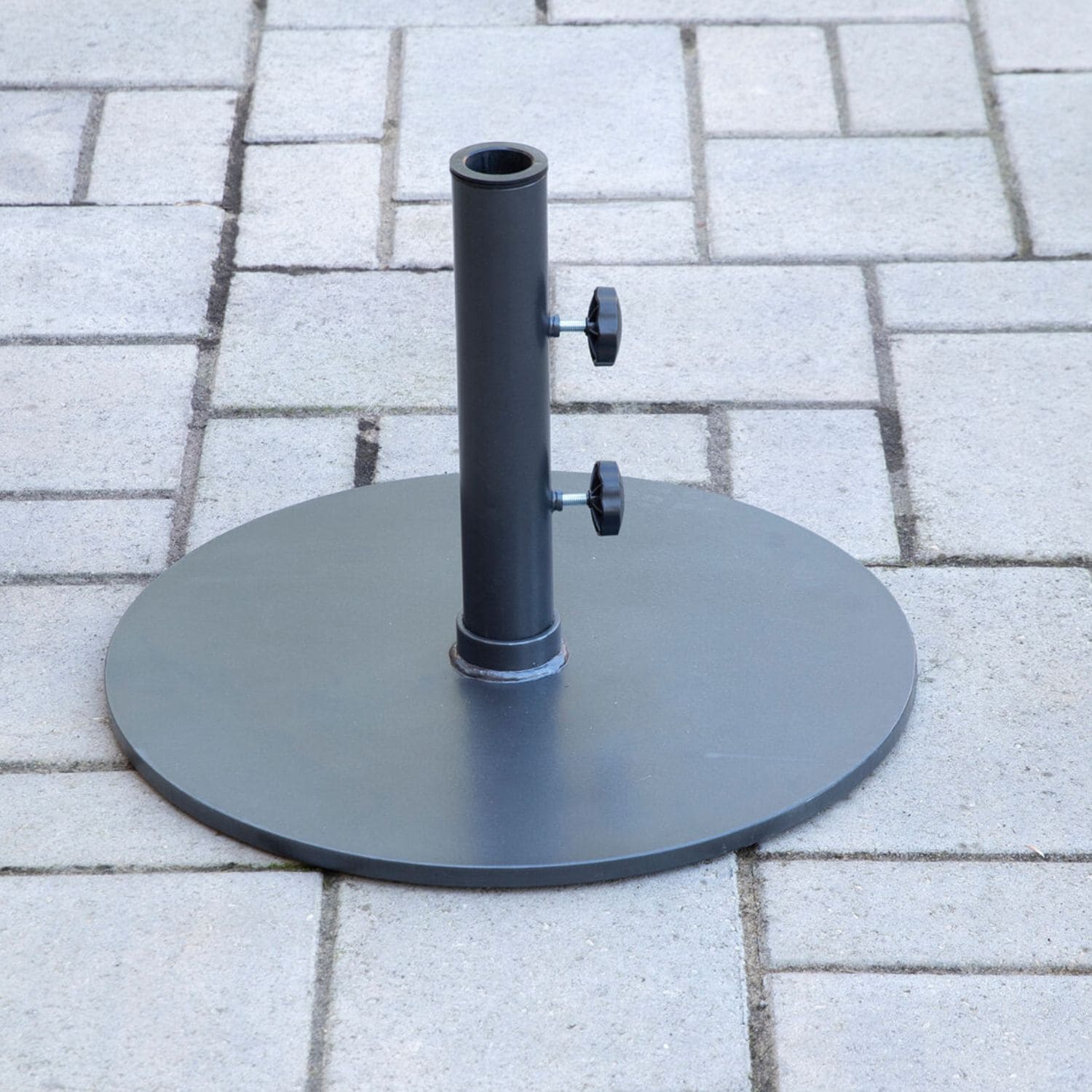 Hanover HANCMDNUMBASE Gunmetal Patio Umbrella Base