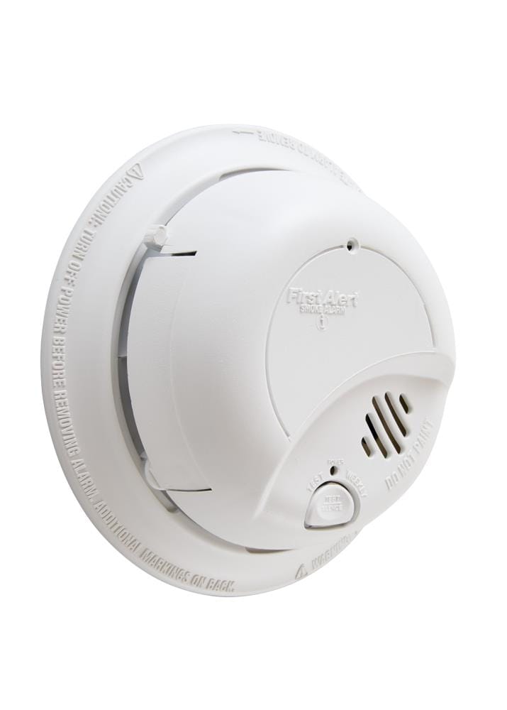 FIRST ALERT Smoke Fire Alarm Detector Plug In 120V Hardwire & Battery SA9120BCN 