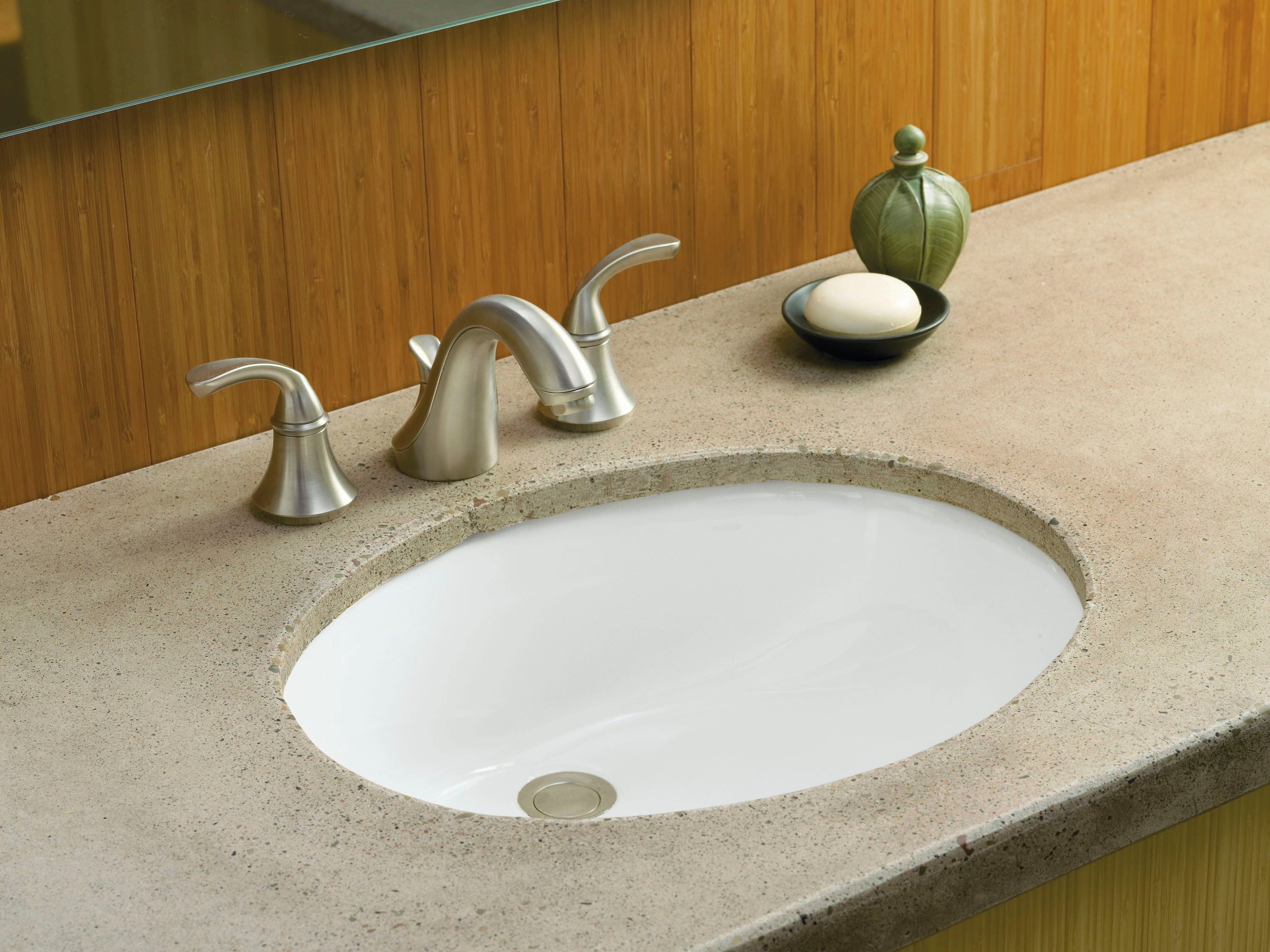 KOHLER Caxton White Undermount Oval Transitional Bathroom Sink 19 25   04352075 