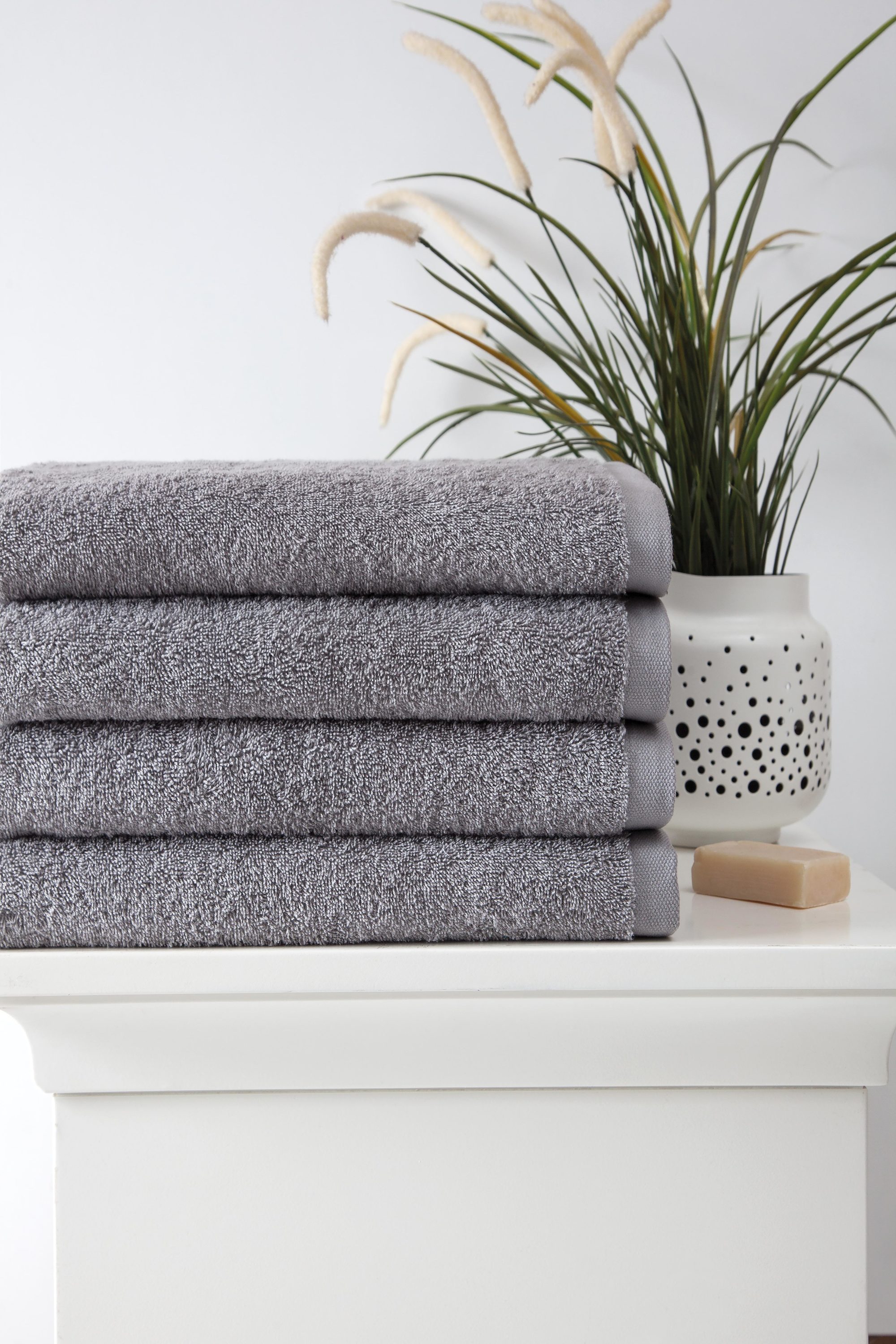 Ozan Premium Home Mirage Collection 54 x 27 Turkish Cotton Luxury Bath  Towel