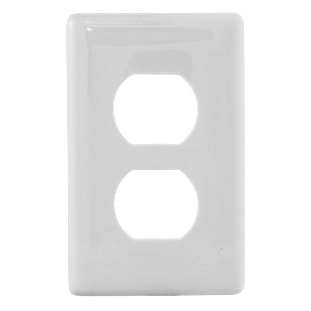 Hubbell 1-Gang White Duplex Screwless Midsize Wall Plate In The Wall ...