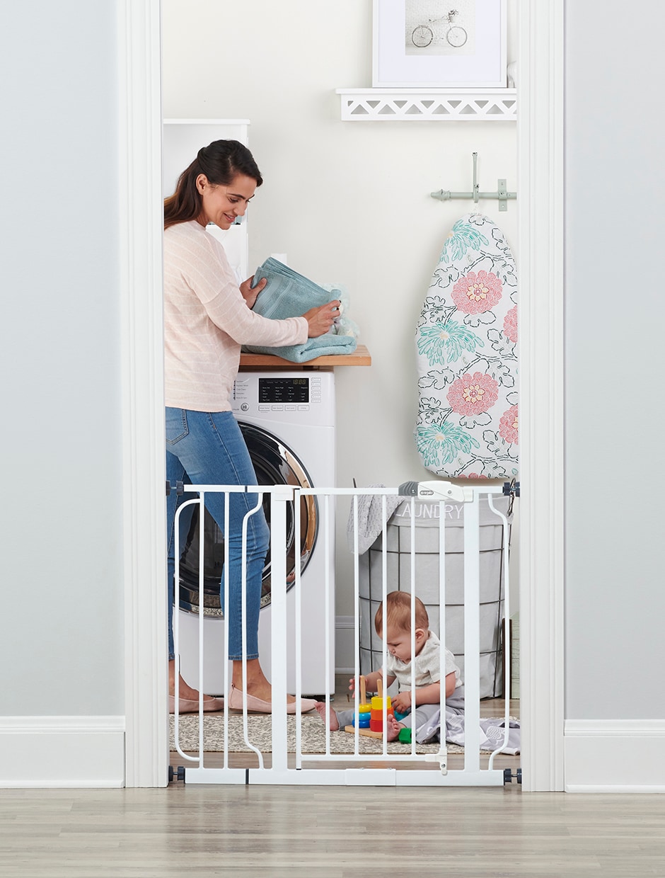 Child Safety Fence Screen - Baby Proofing Baby Gate for the