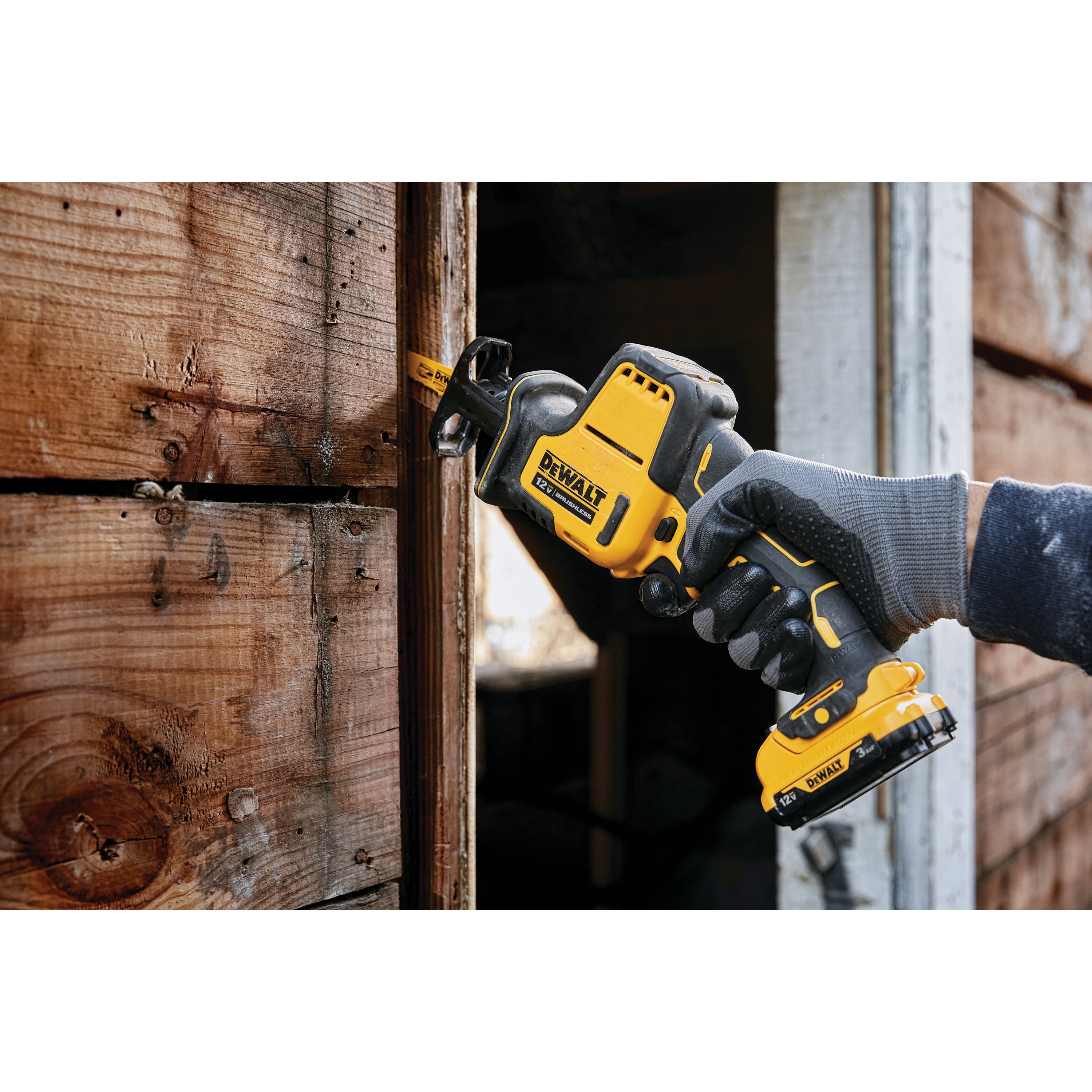 DEWALT XTREME 12-volt Max Variable Speed Brushless Cordless Reciprocating  Saw (Charger Included and Battery Included) in the Reciprocating Saws  department at