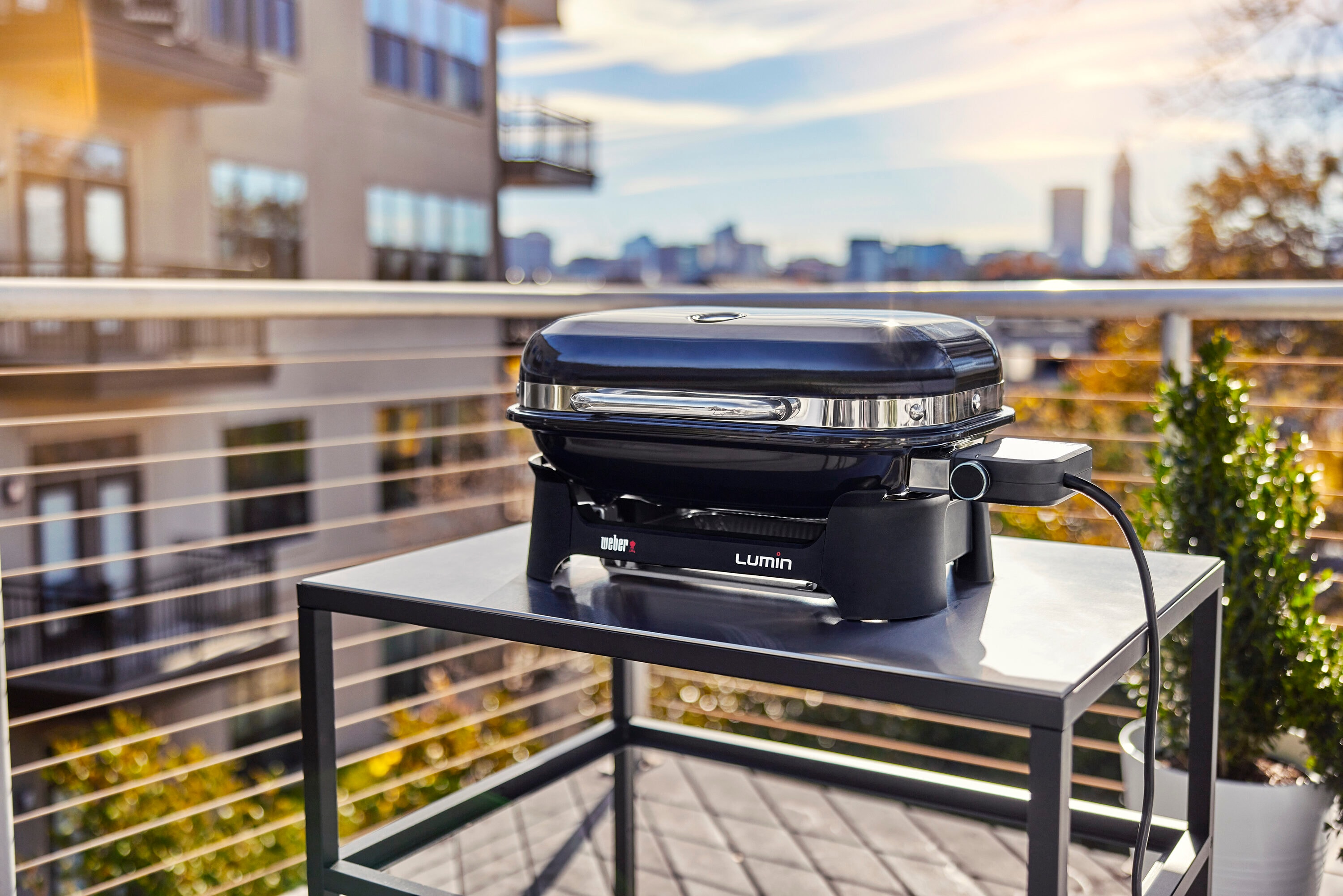 Weber Lumin Compact 1560-Watt Black Electric Grill in the Electric