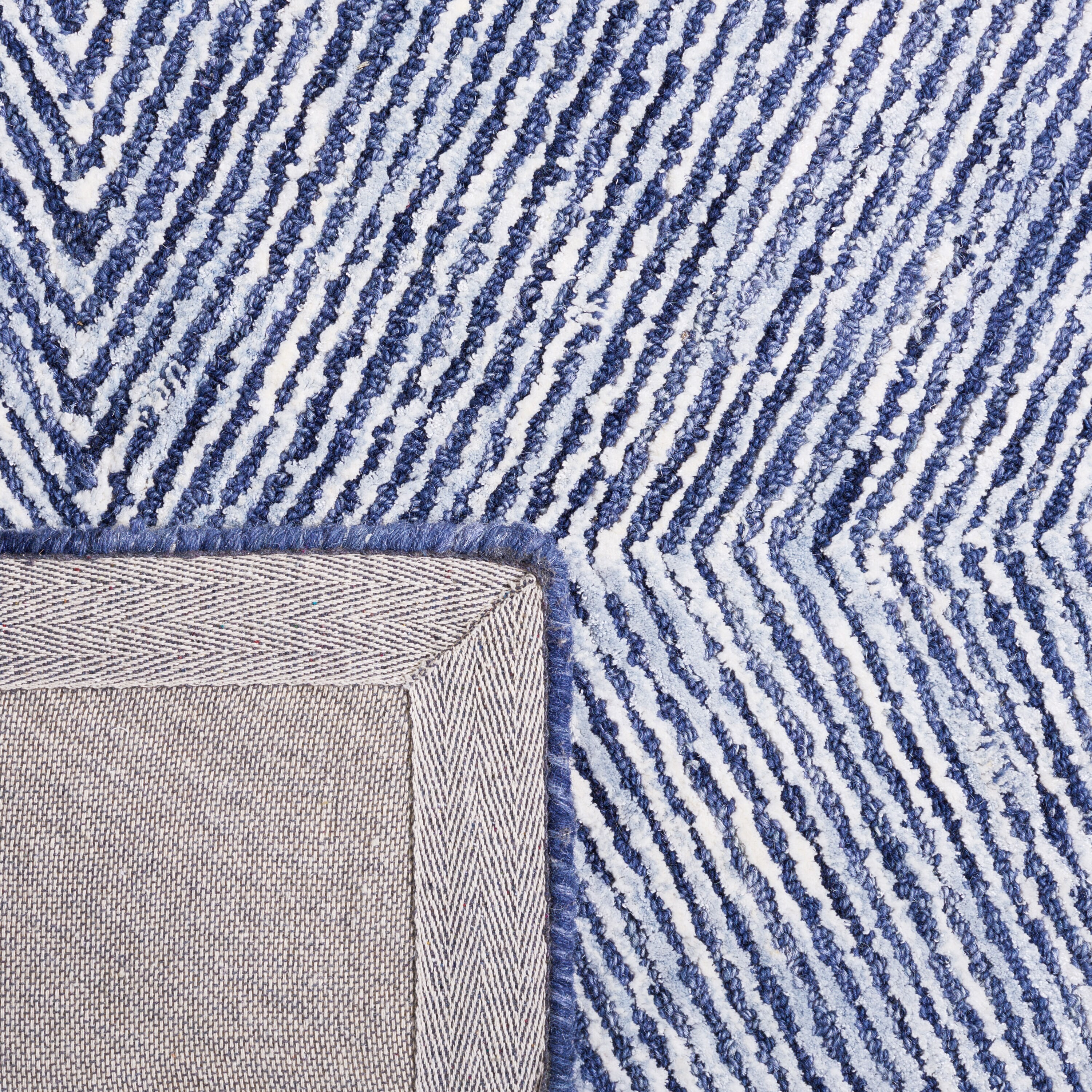 Safavieh SOH126N-28 rugs - View #3