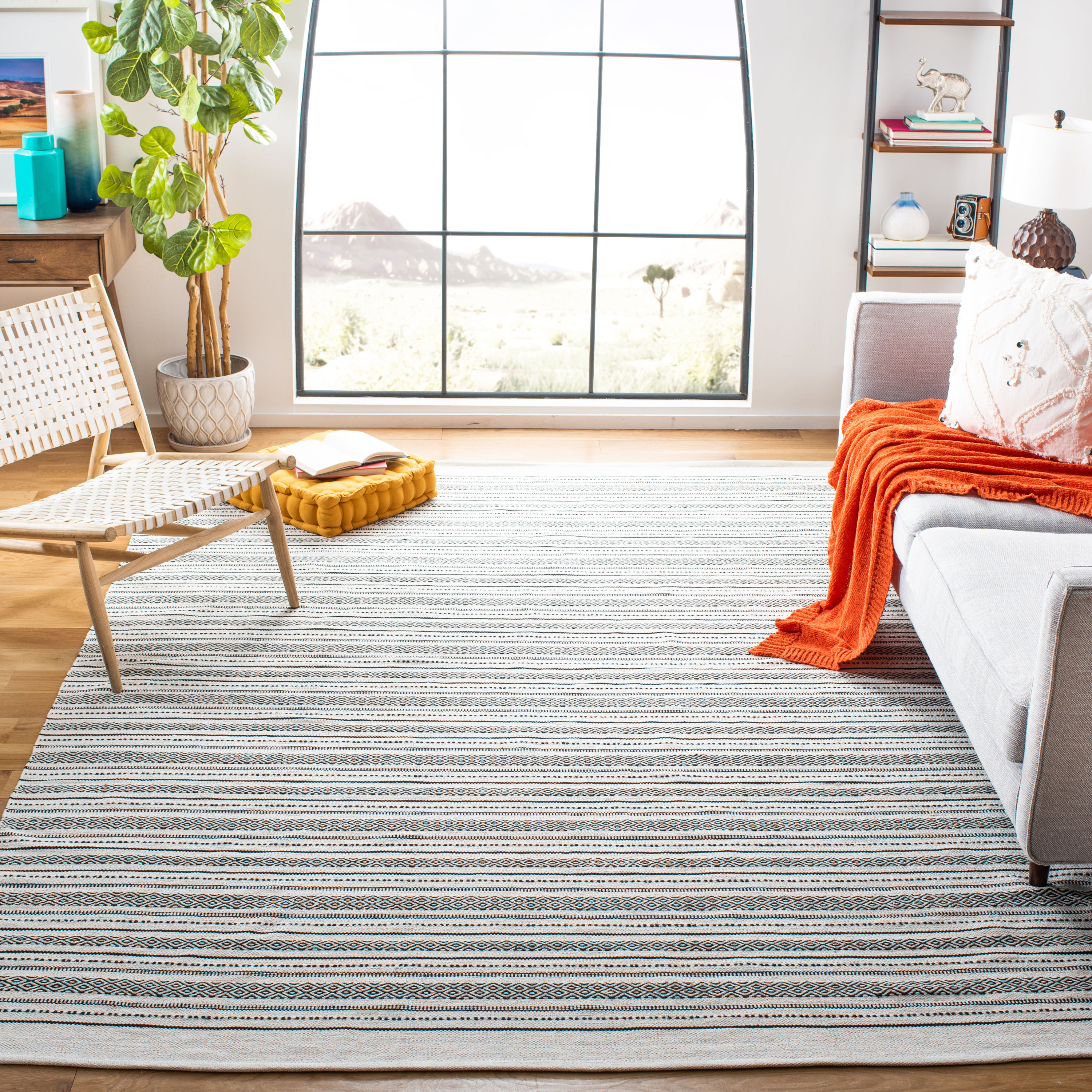 Handmade Black and Ivory Wool Cotton Striped 6' x 9' Area Rug
