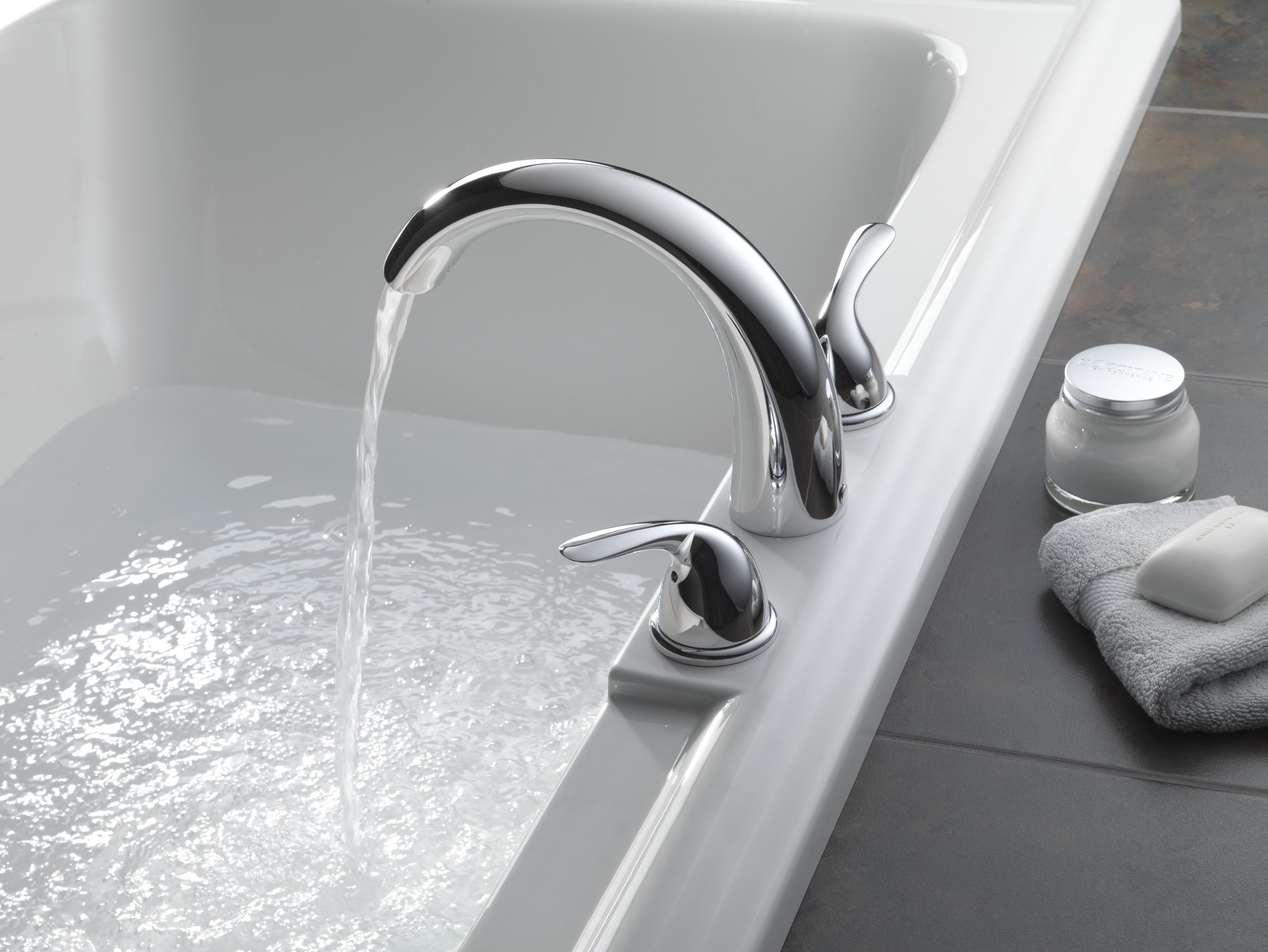 Delta T2705 Roman-Tub-Faucets - View #2