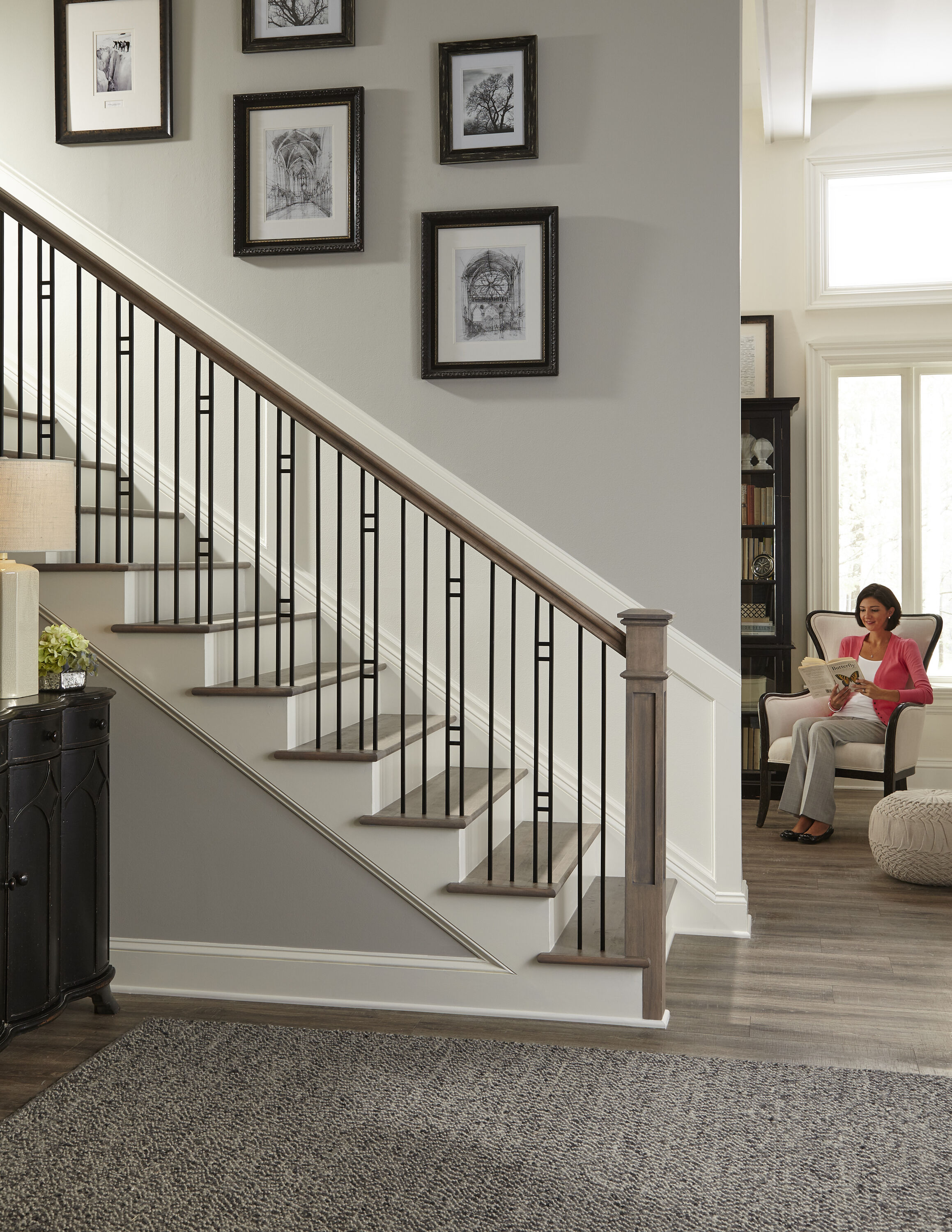 Crown Heritage 44in x 2.2224in Black Aluminum Pin Top Stair Baluster