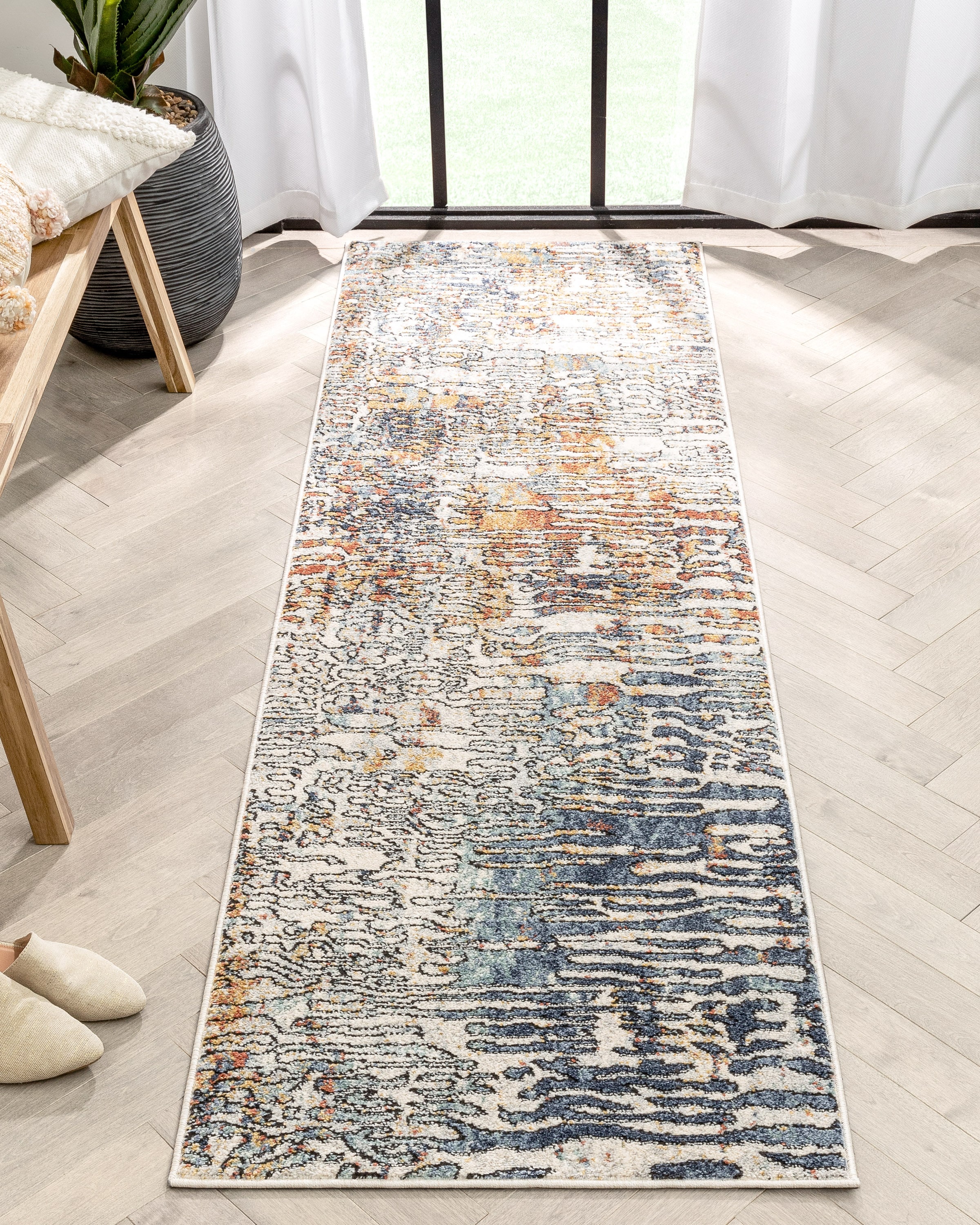 Envie Ivory Geometric Easy-Care Synthetic Runner Rug - 2'3" x 7'3"