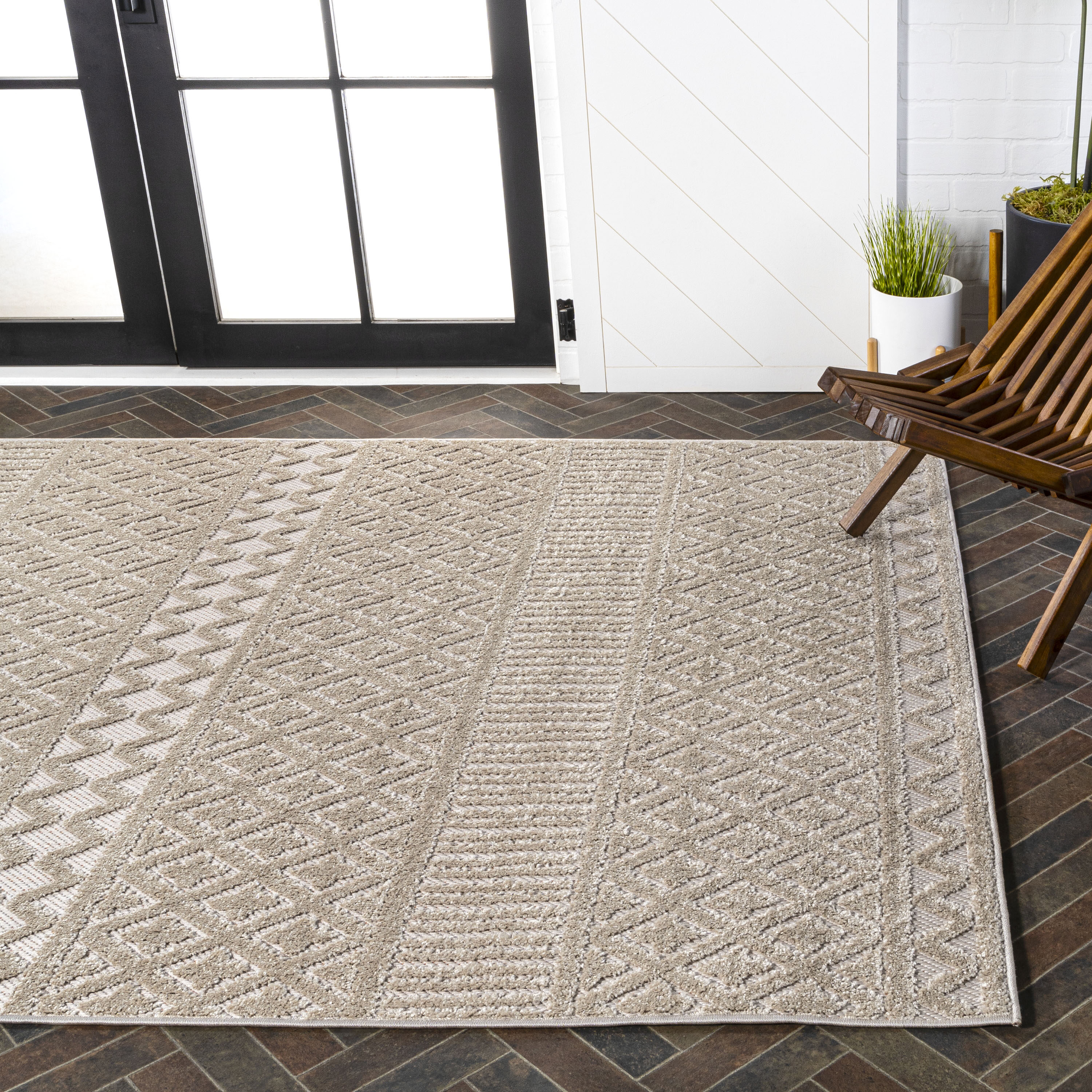 Beige and Gray Geometric Synthetic Indoor/Outdoor Area Rug