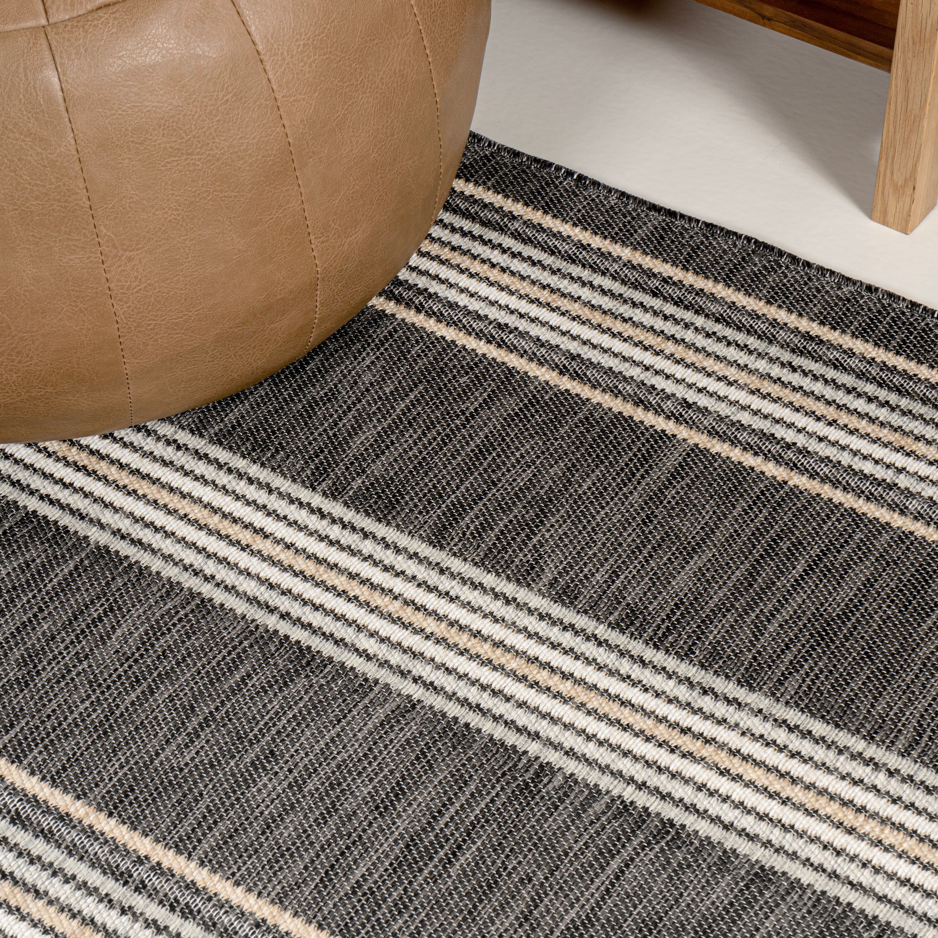 JONATHAN  Y SVH101B-4 rugs - View #9