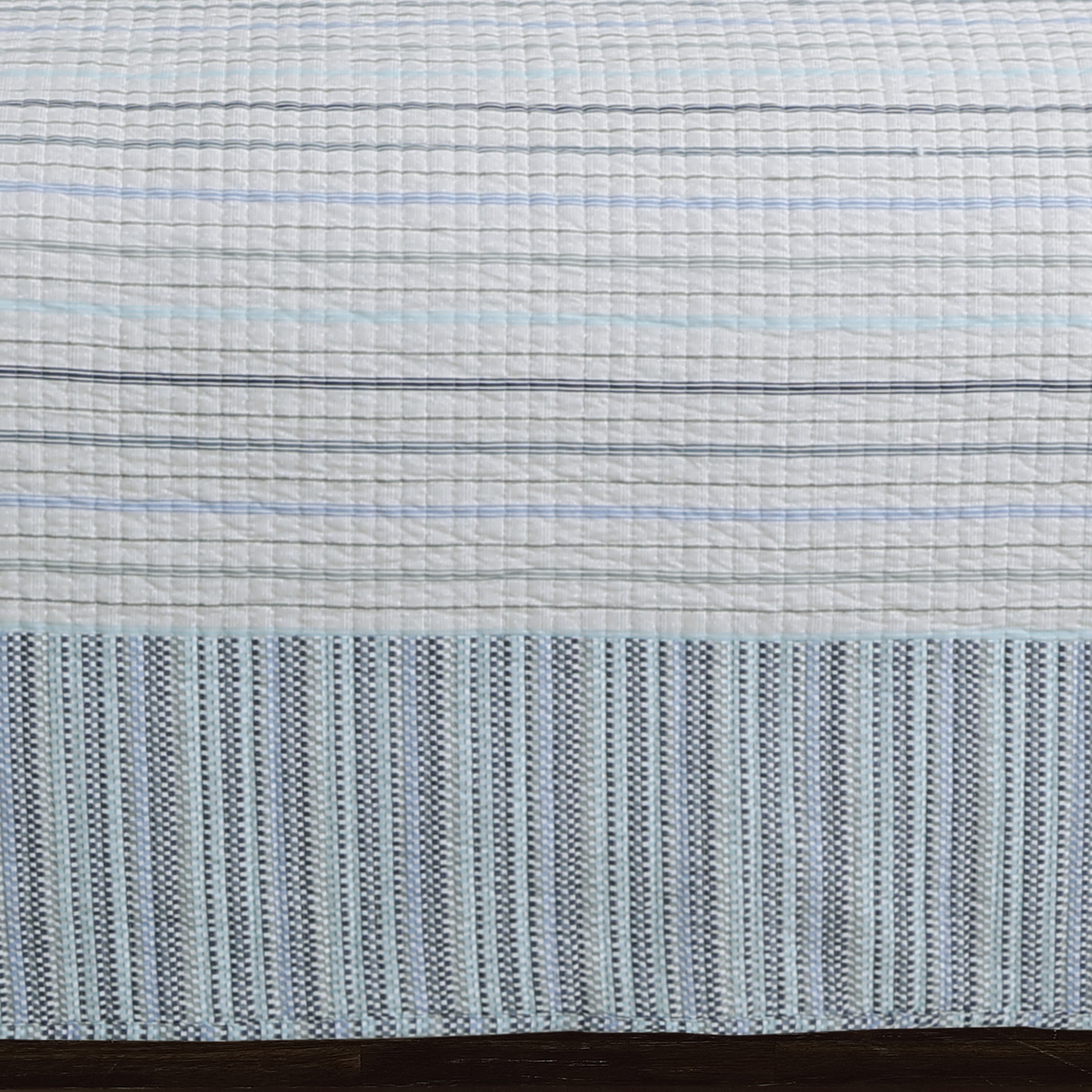 Estate Collection 218902 bedding - View #2