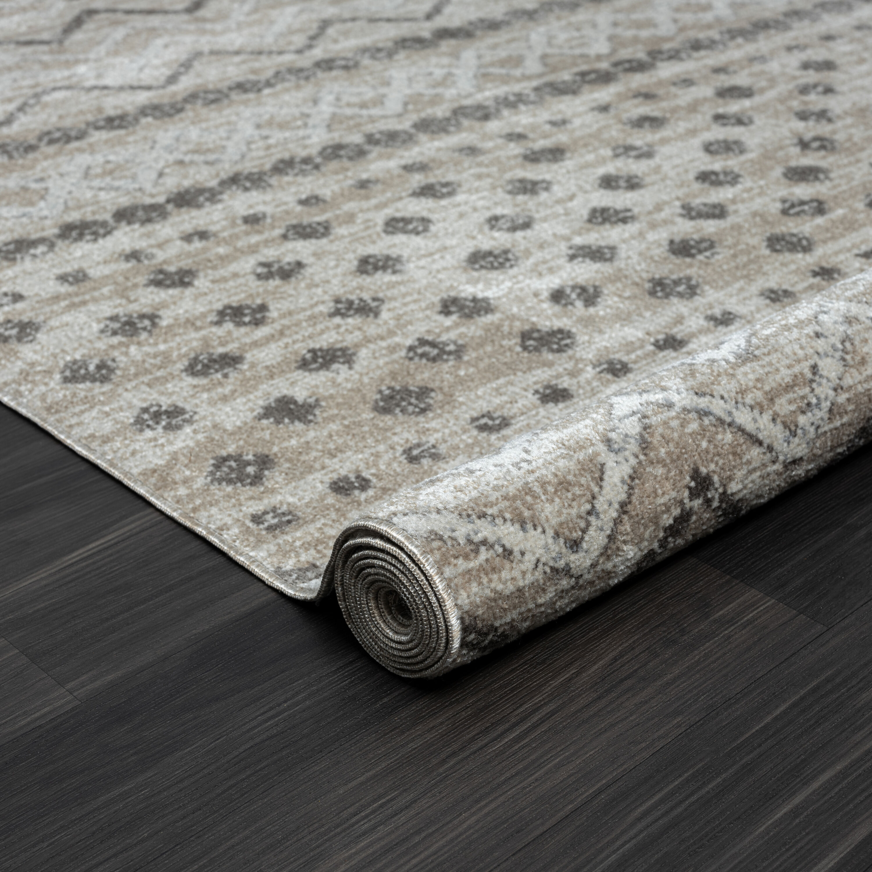 Leilani Modern Gray Geometric 8' x 10' Synthetic Area Rug