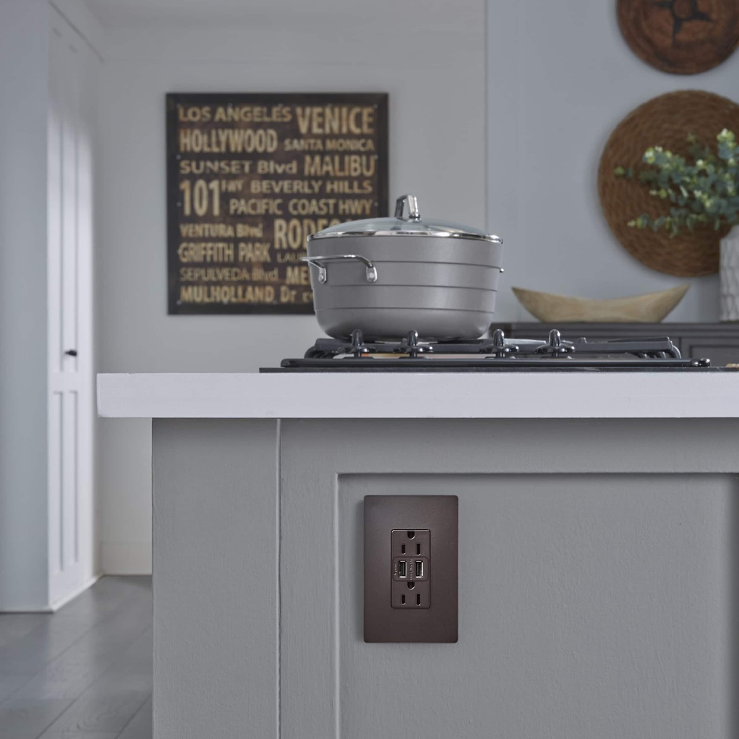 Legrand TM826USBDBCCV4 receptacles - View #2