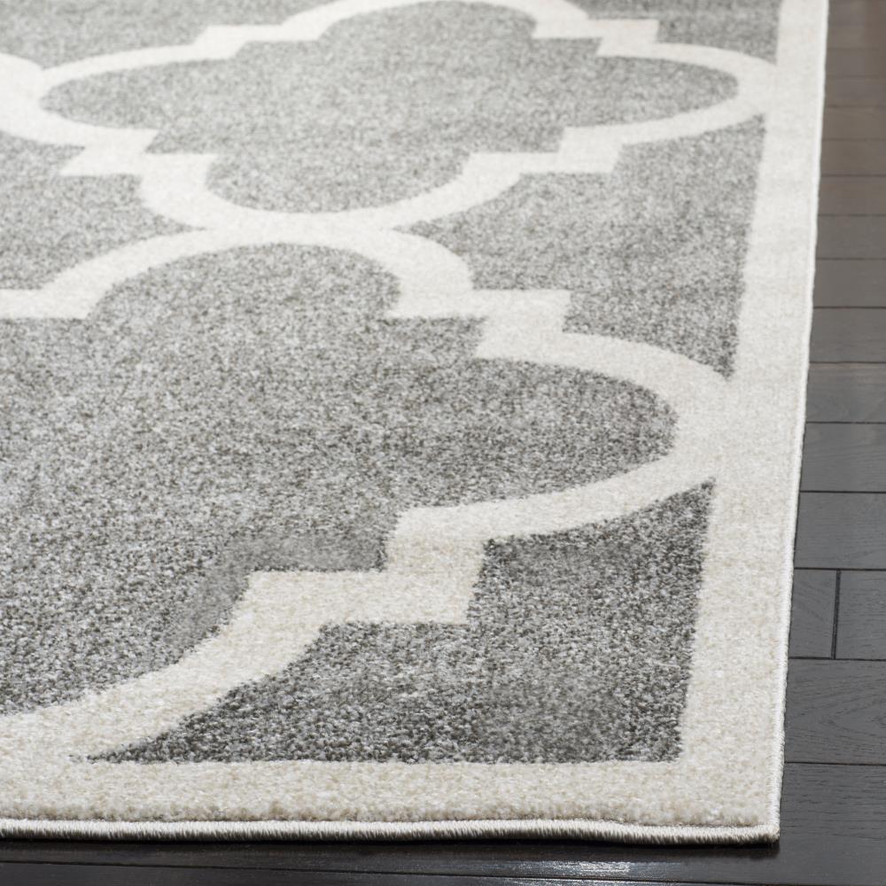 Safavieh AMT423R-5SQ rugs - View #3