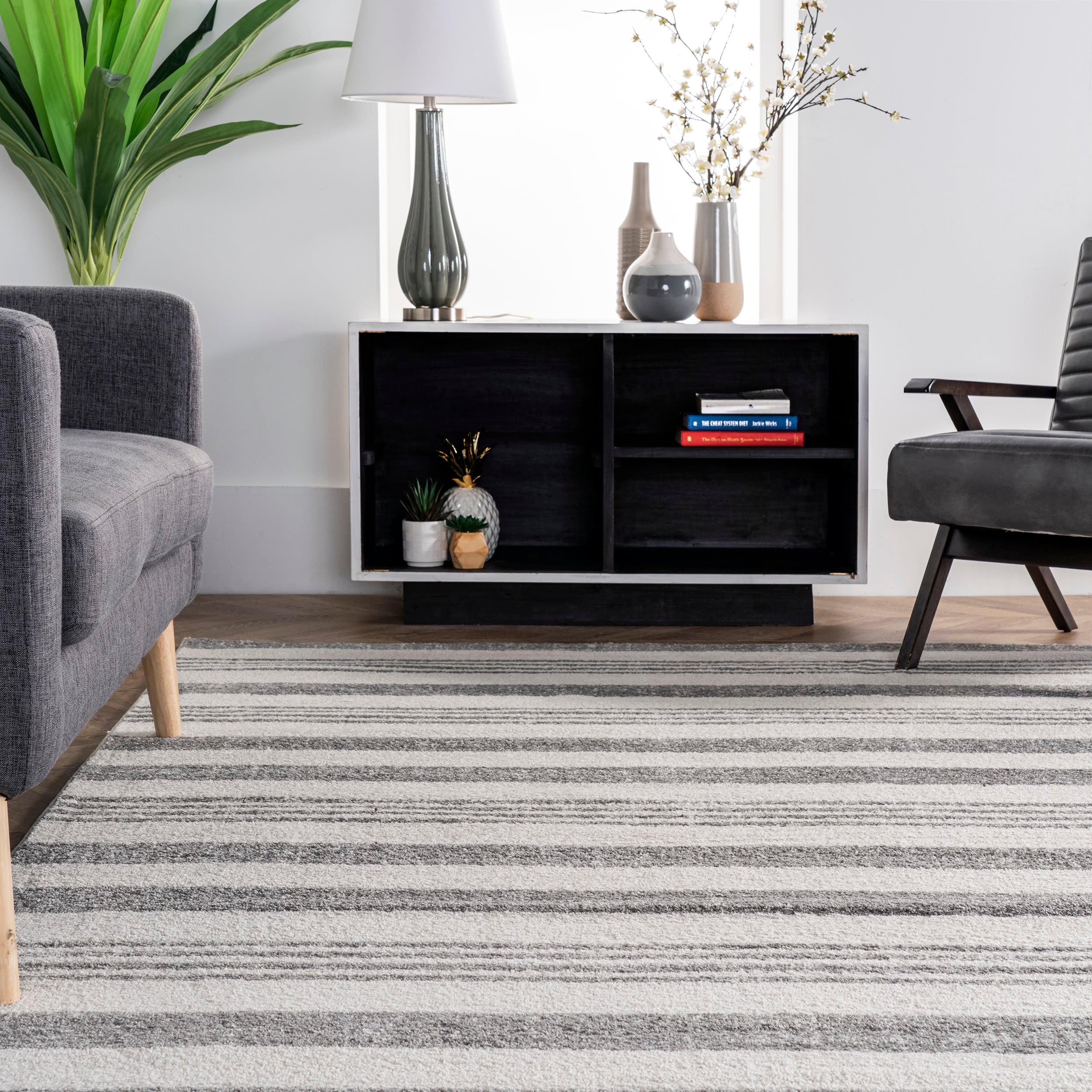 Reversible Gray Stripe Synthetic Area Rug 5' x 7'