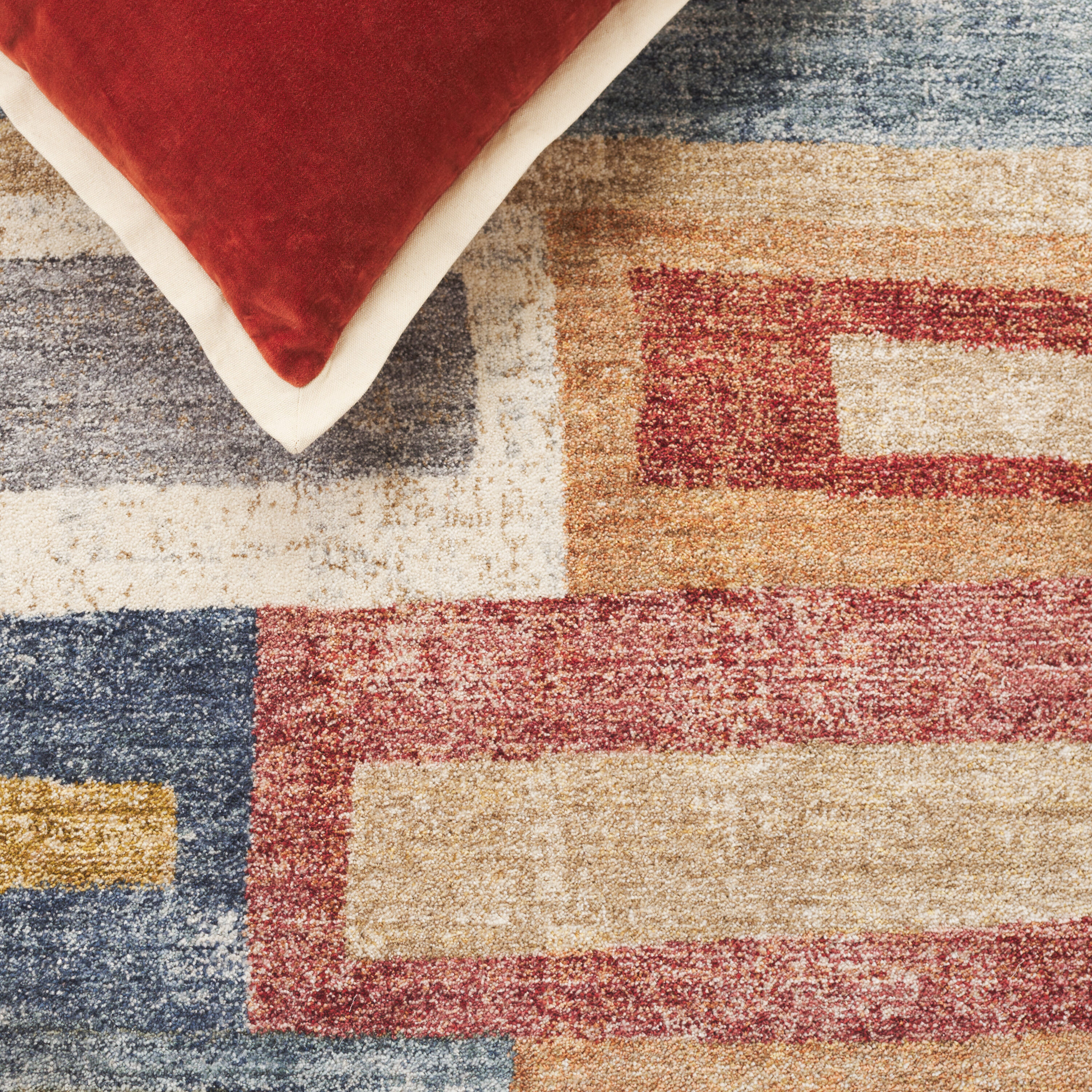 Safavieh FOR510P-5 rugs - View #5