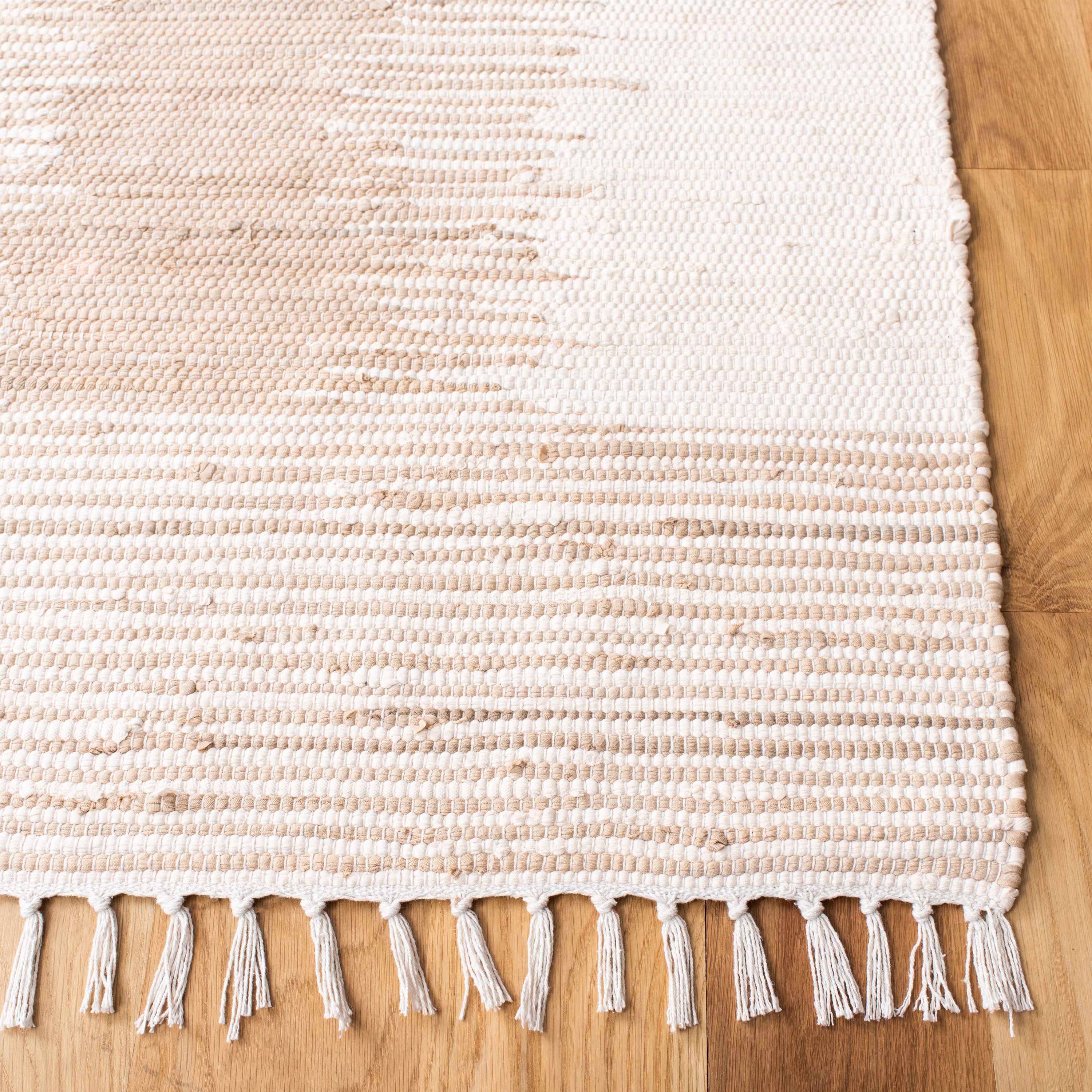 Safavieh MTK752A-57 rugs - View #3