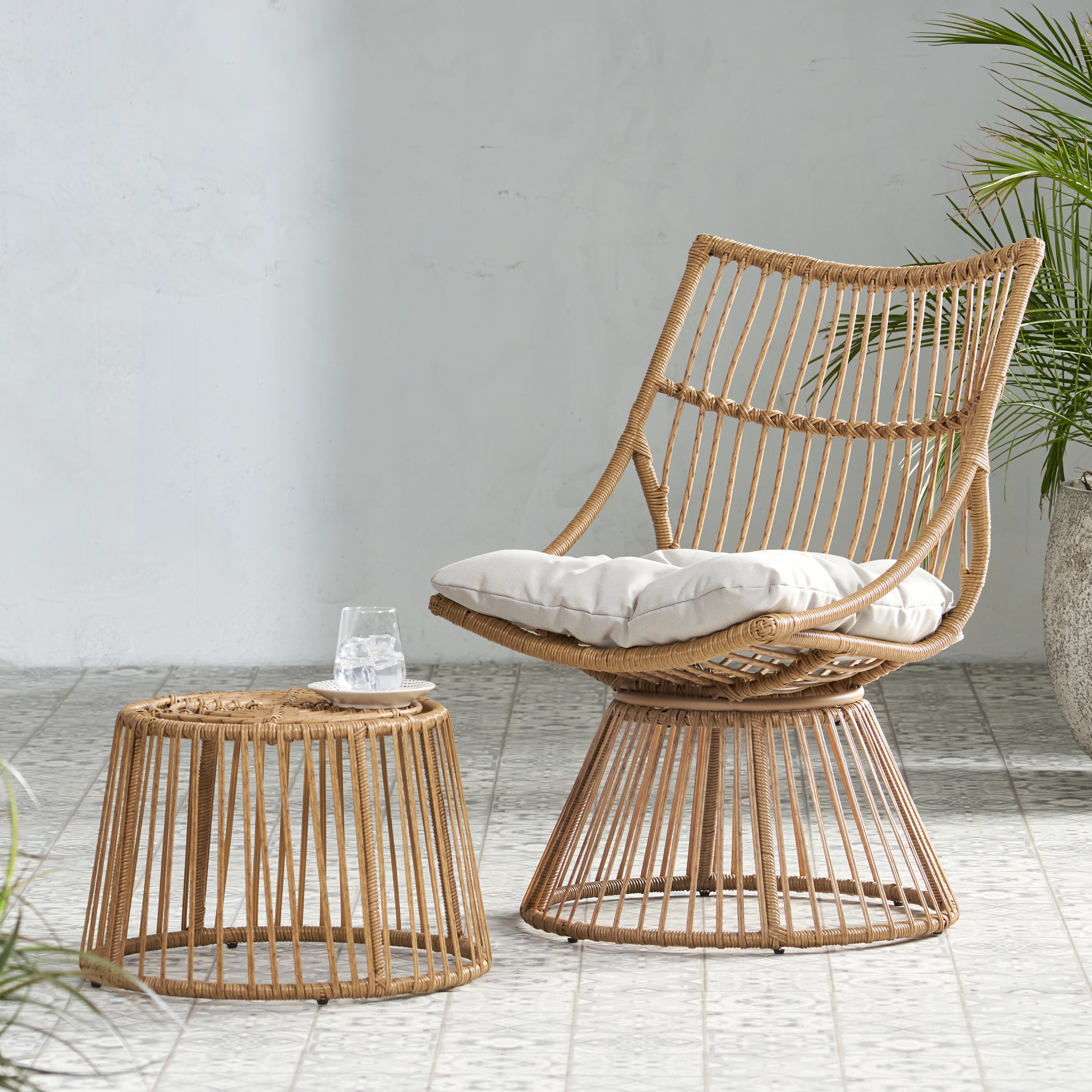 Christopher Knight Home 316370 Caryl Outdoor Wicker Chair and Side Table Set with Cushion