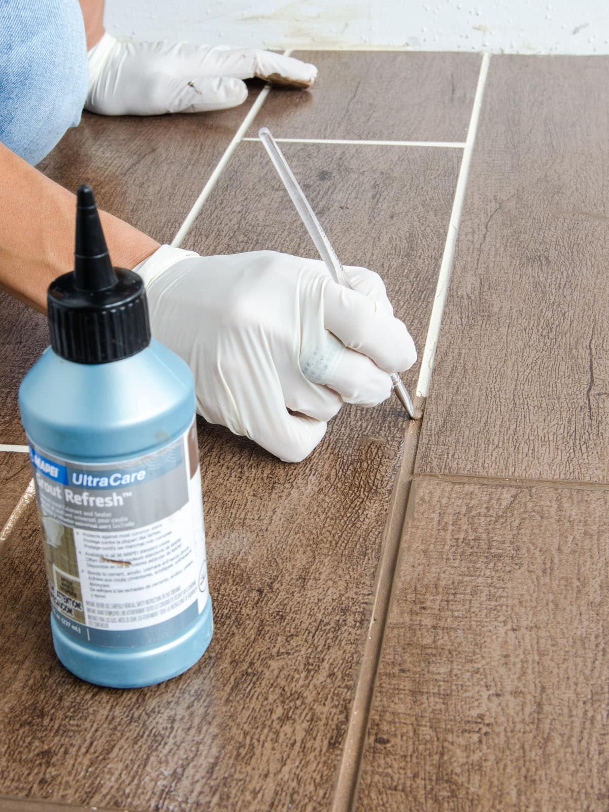 Mapei UltraCare Acidic Tile & Grout Cleaner (1 Qt.)