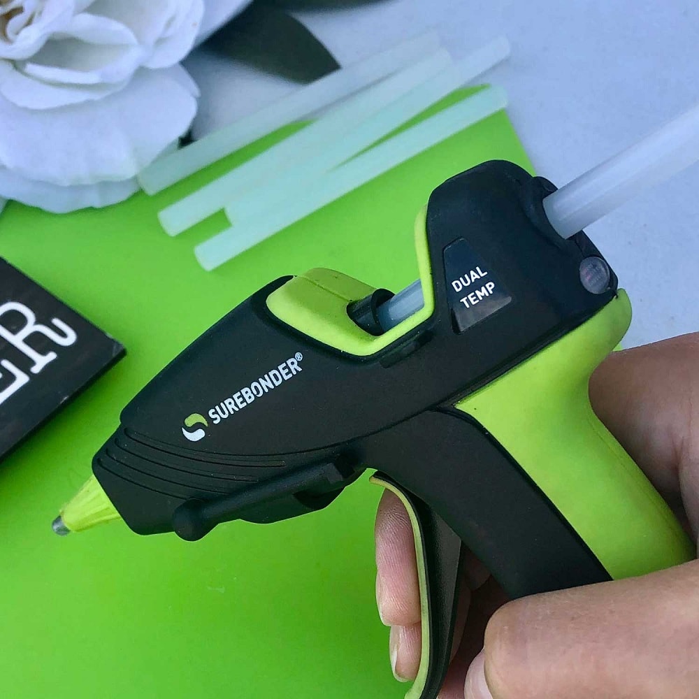 Surebonder 100 Watt Dual Temperature Full Size Hot Glue Gun with 20 All  Purpose Glue Sticks 