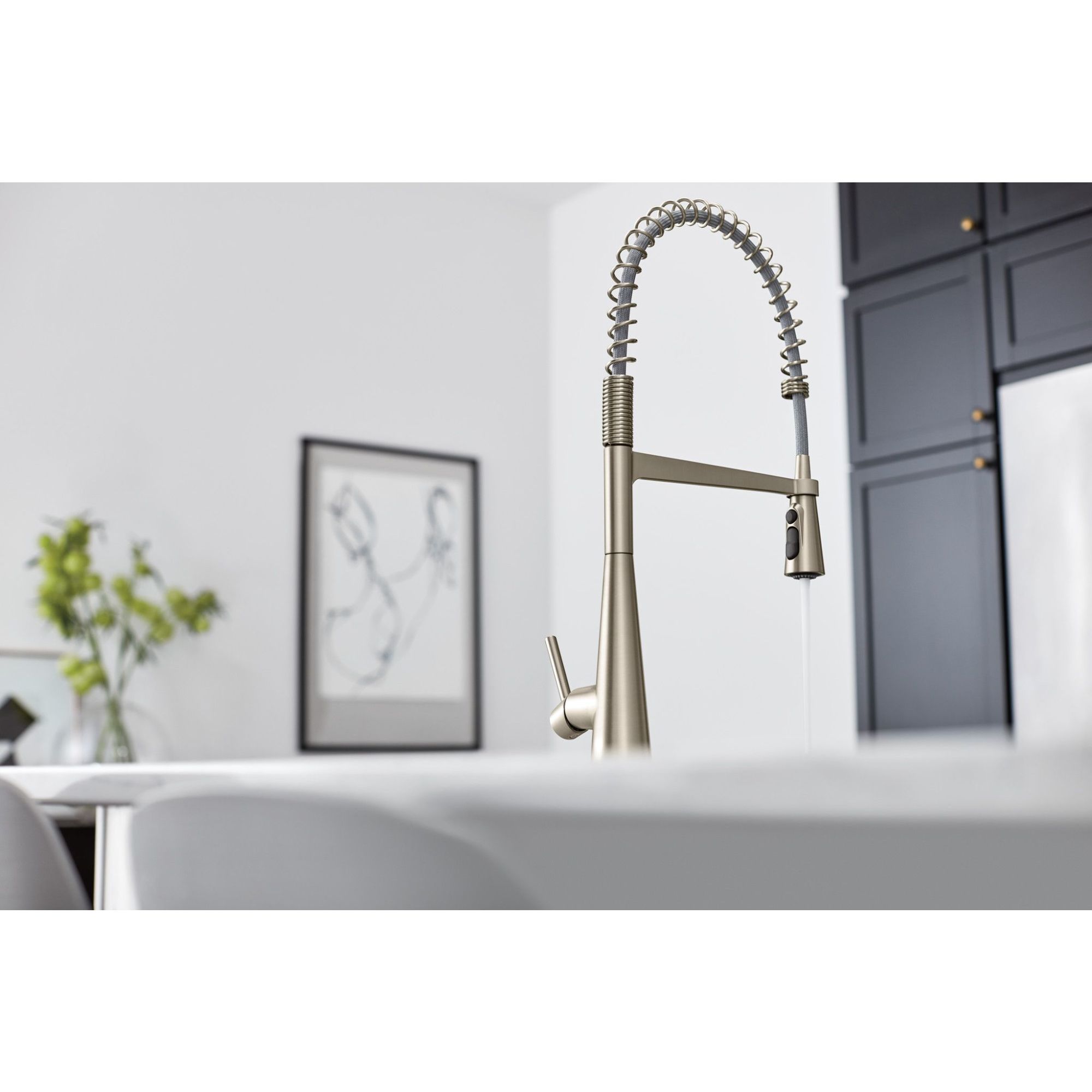 Spot Resist Stainless Steel Single Handle Pull Down Kitchen Faucet