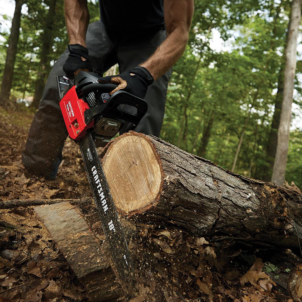 CRAFTSMAN 42-cc 2-cycle 18-in Gas Chainsaw in the Chainsaws department ...