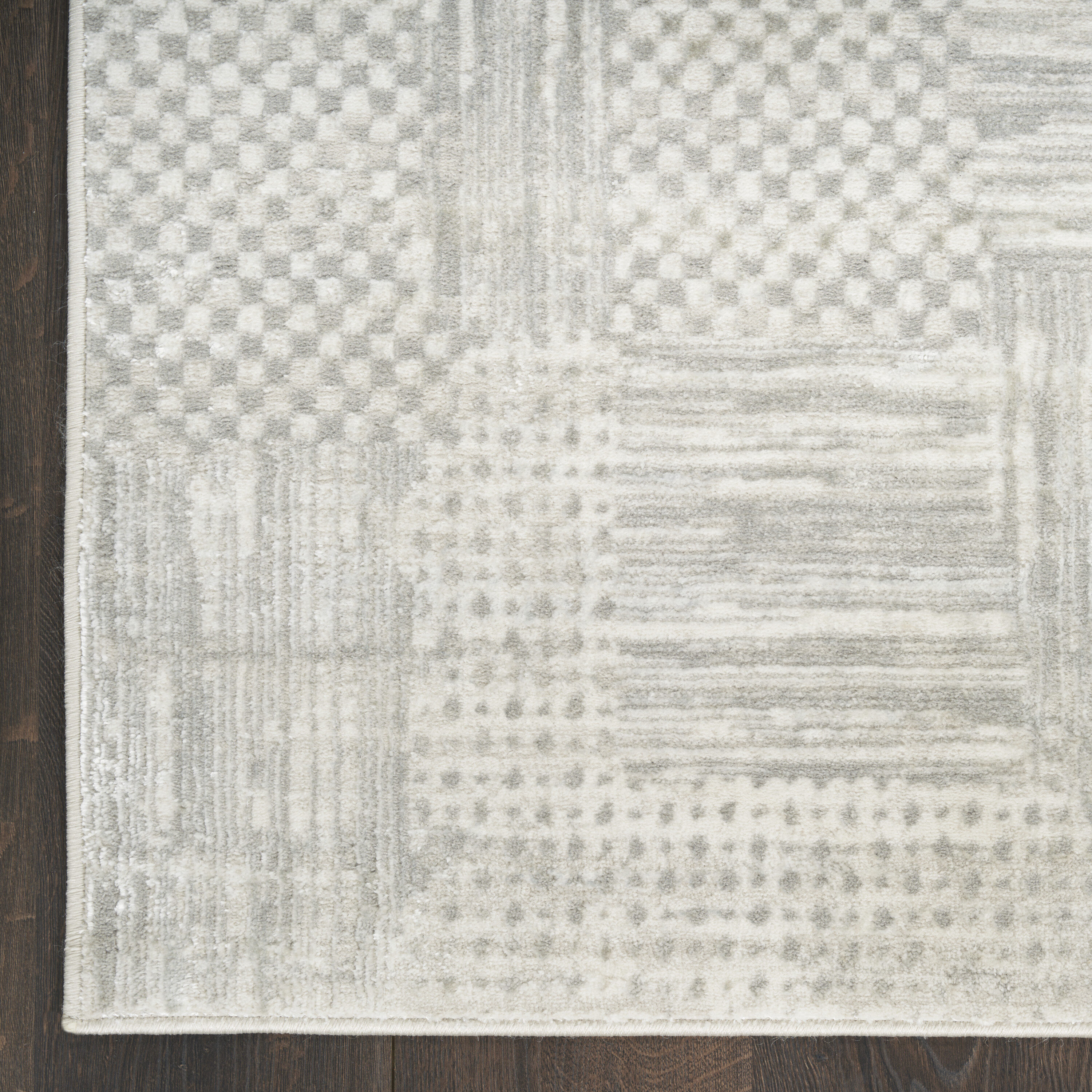 Glam Silver Gray Abstract 4' x 6' Synthetic Area Rug