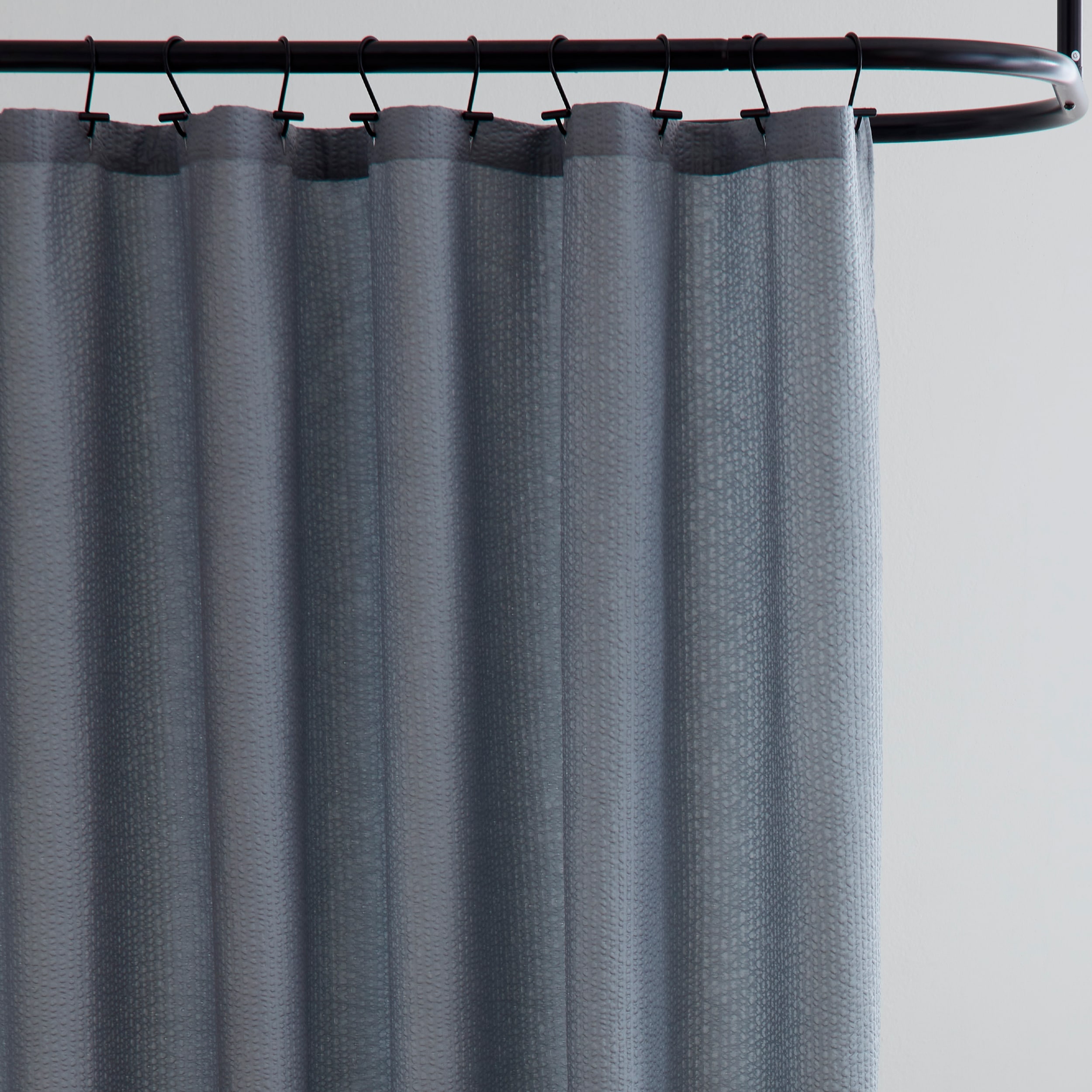 Harry Potter Crest Stripe 70 x 72 Shower Curtain, 100% Microfiber, Grey