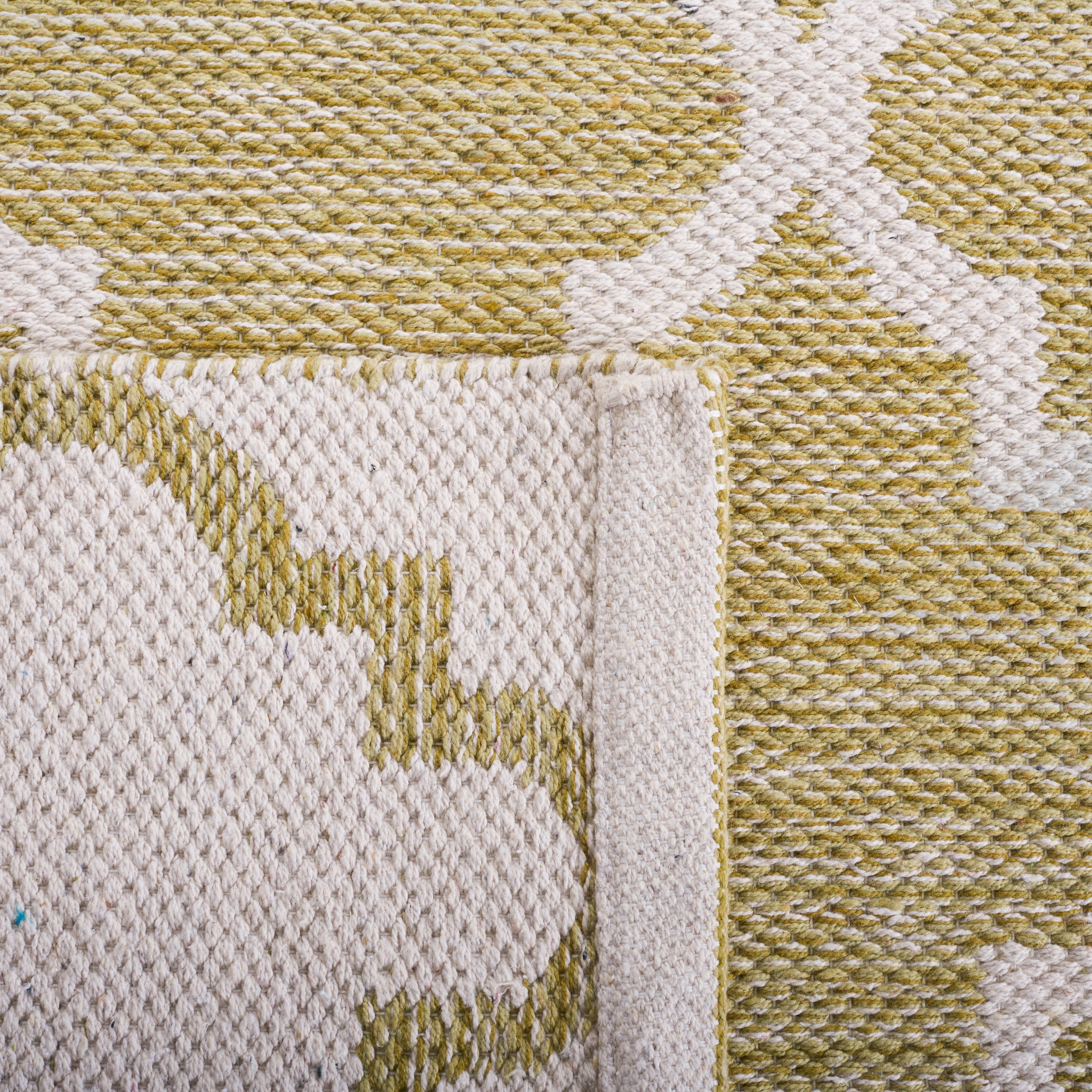 Safavieh MTK810G-57 rugs - View #7