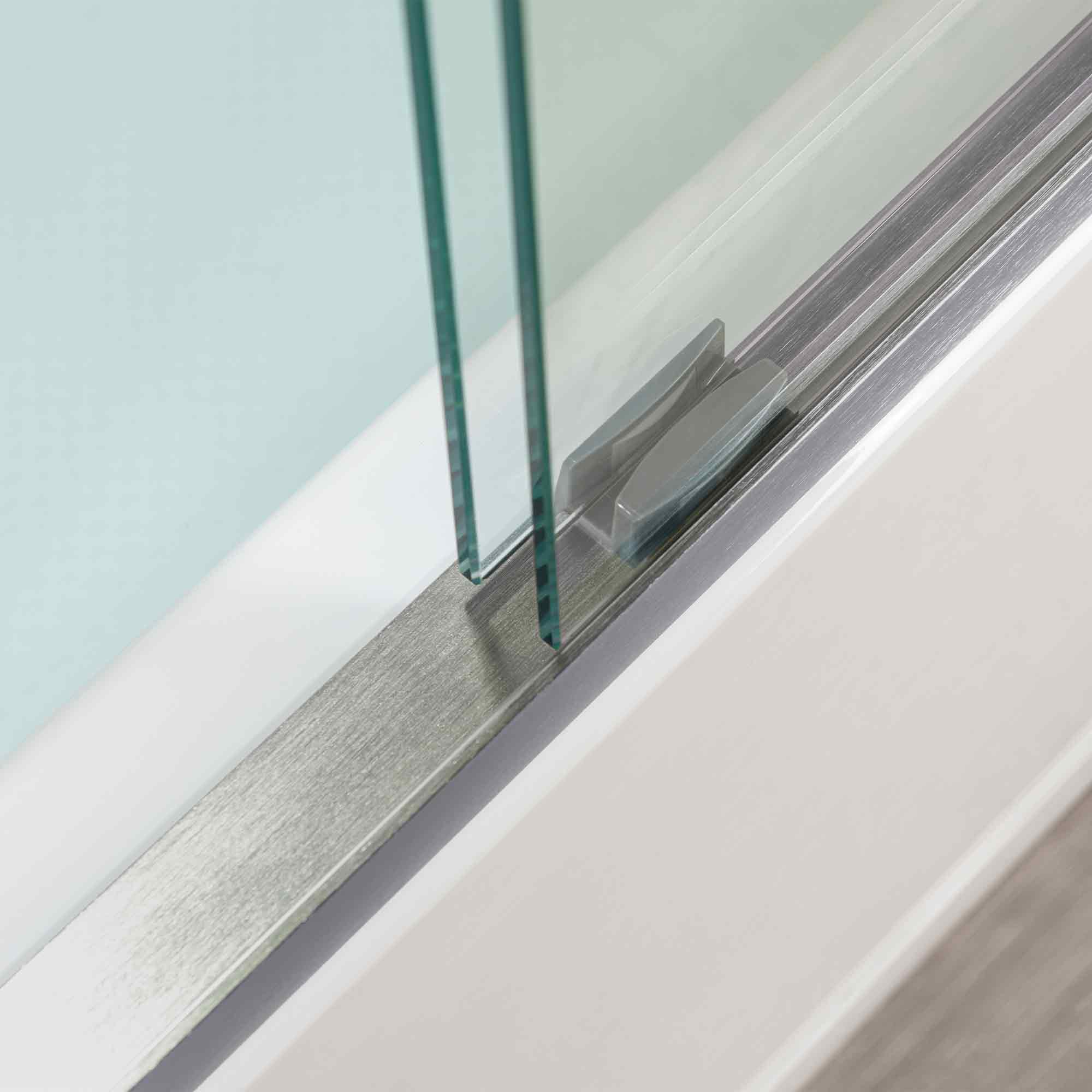 Woodbridge LS670 Shower-Doors - View #9