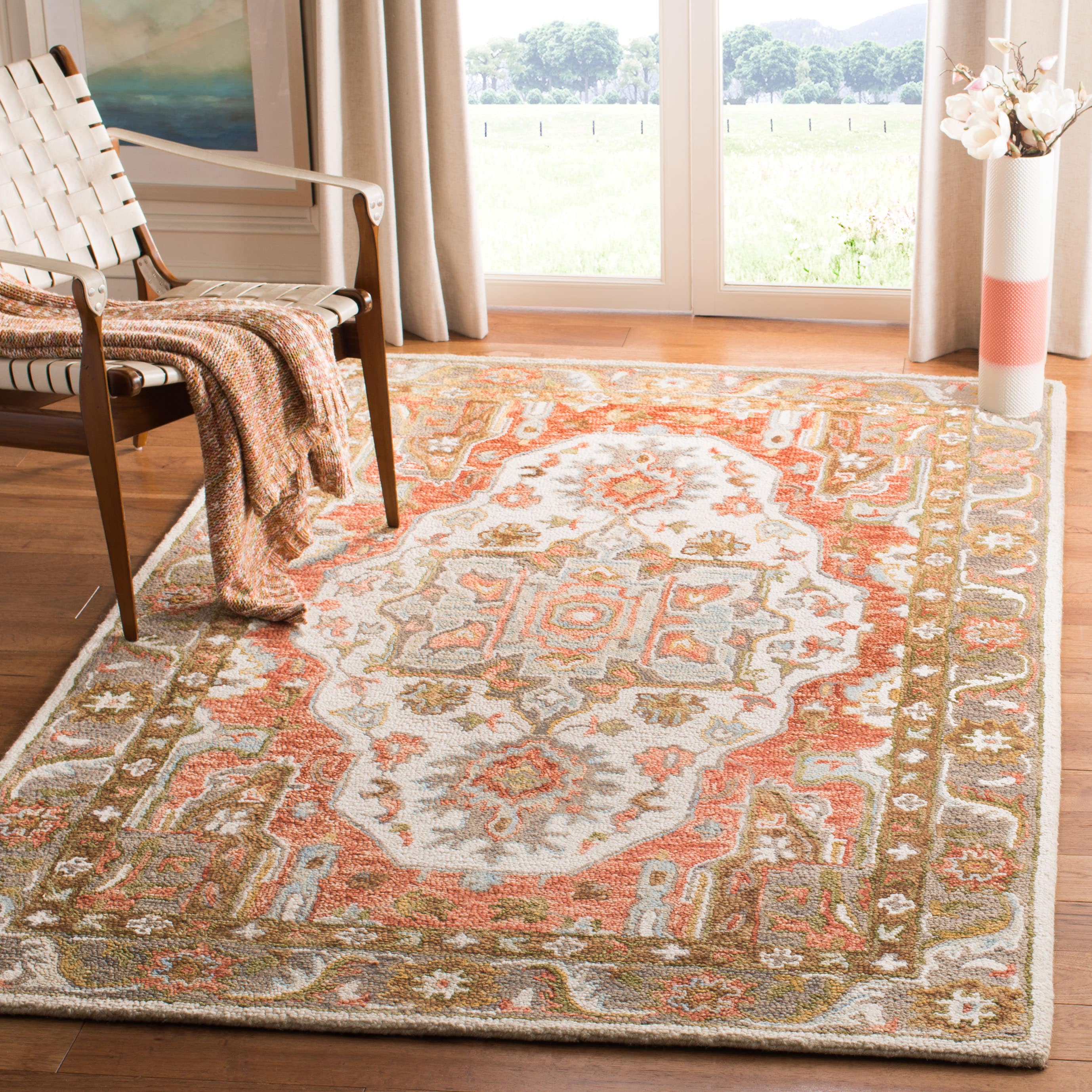 Ivory and Red Hand-Tufted Wool 4' x 6' Area Rug